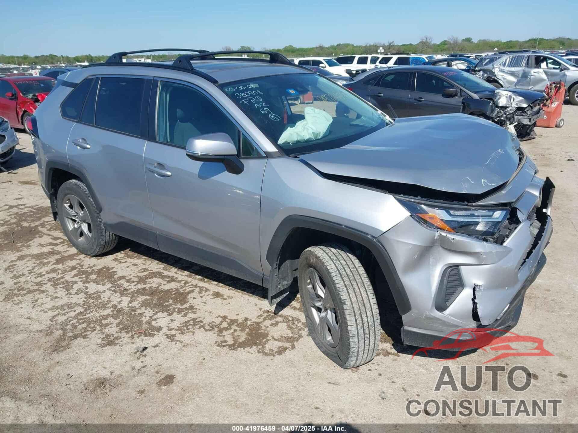 TOYOTA RAV4 2024 - 2T3W1RFV0RC258009