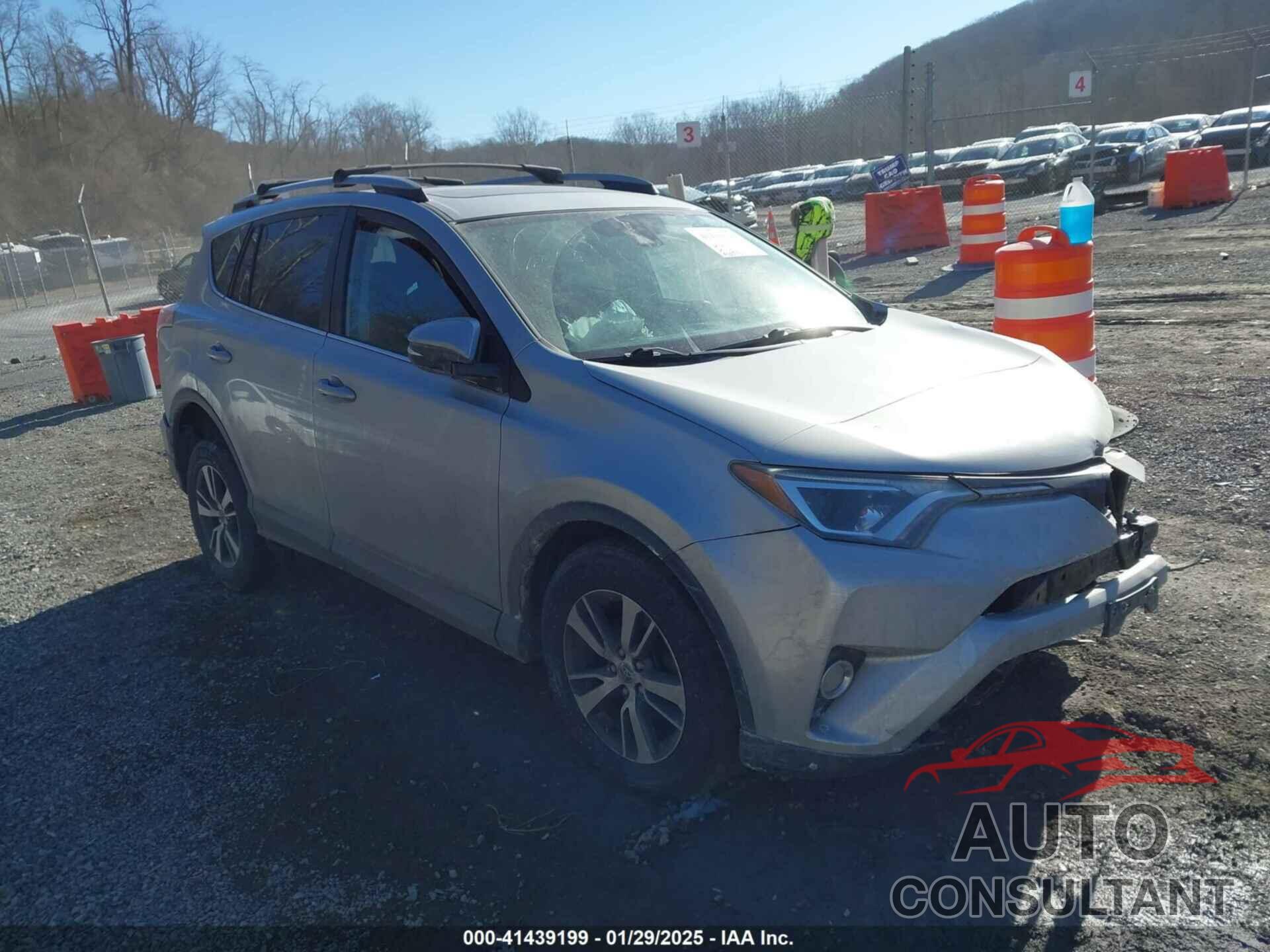 TOYOTA RAV4 2017 - 2T3RFREV7HW553671