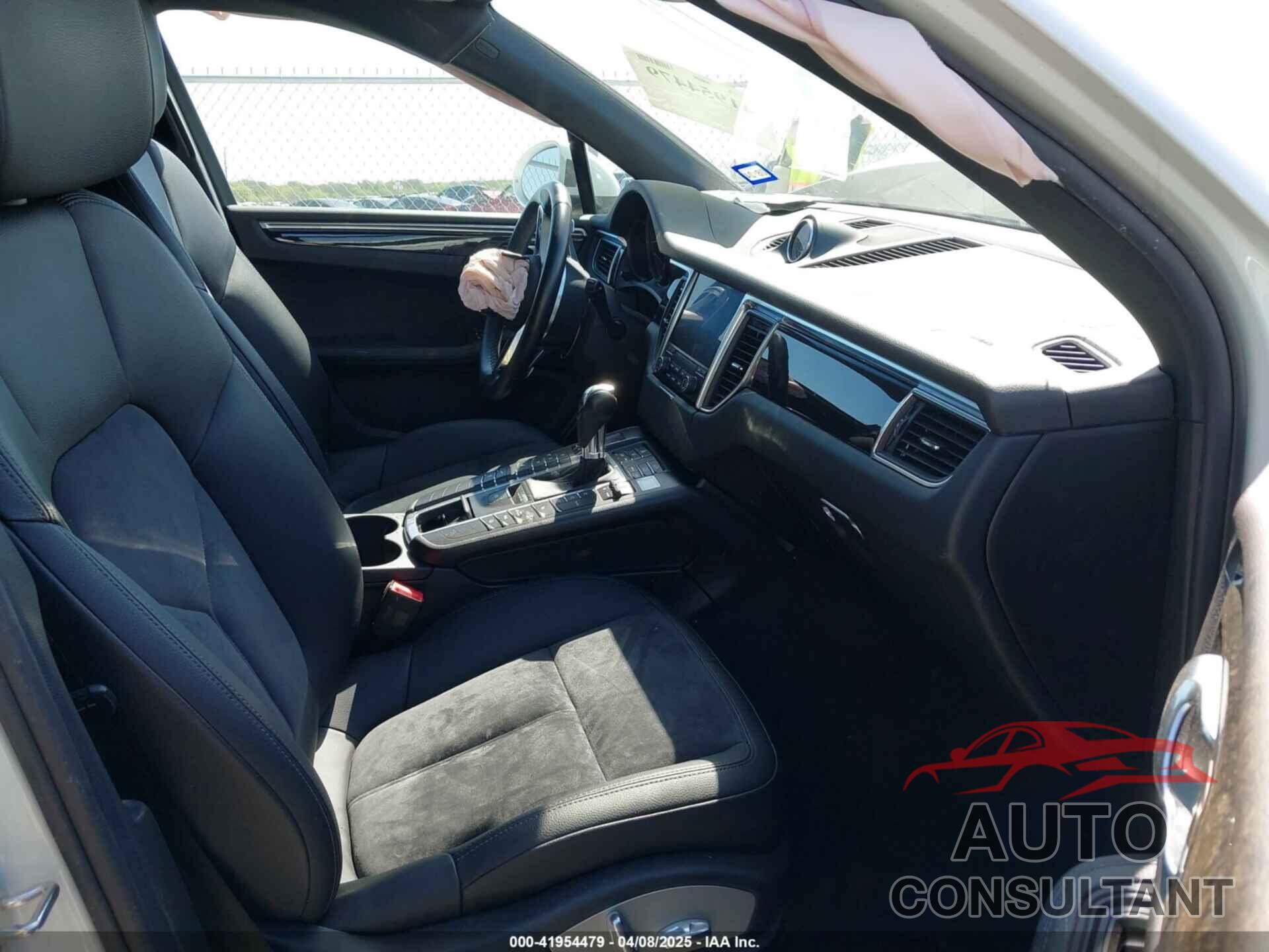 PORSCHE MACAN 2018 - WP1AA2A50JLB18264