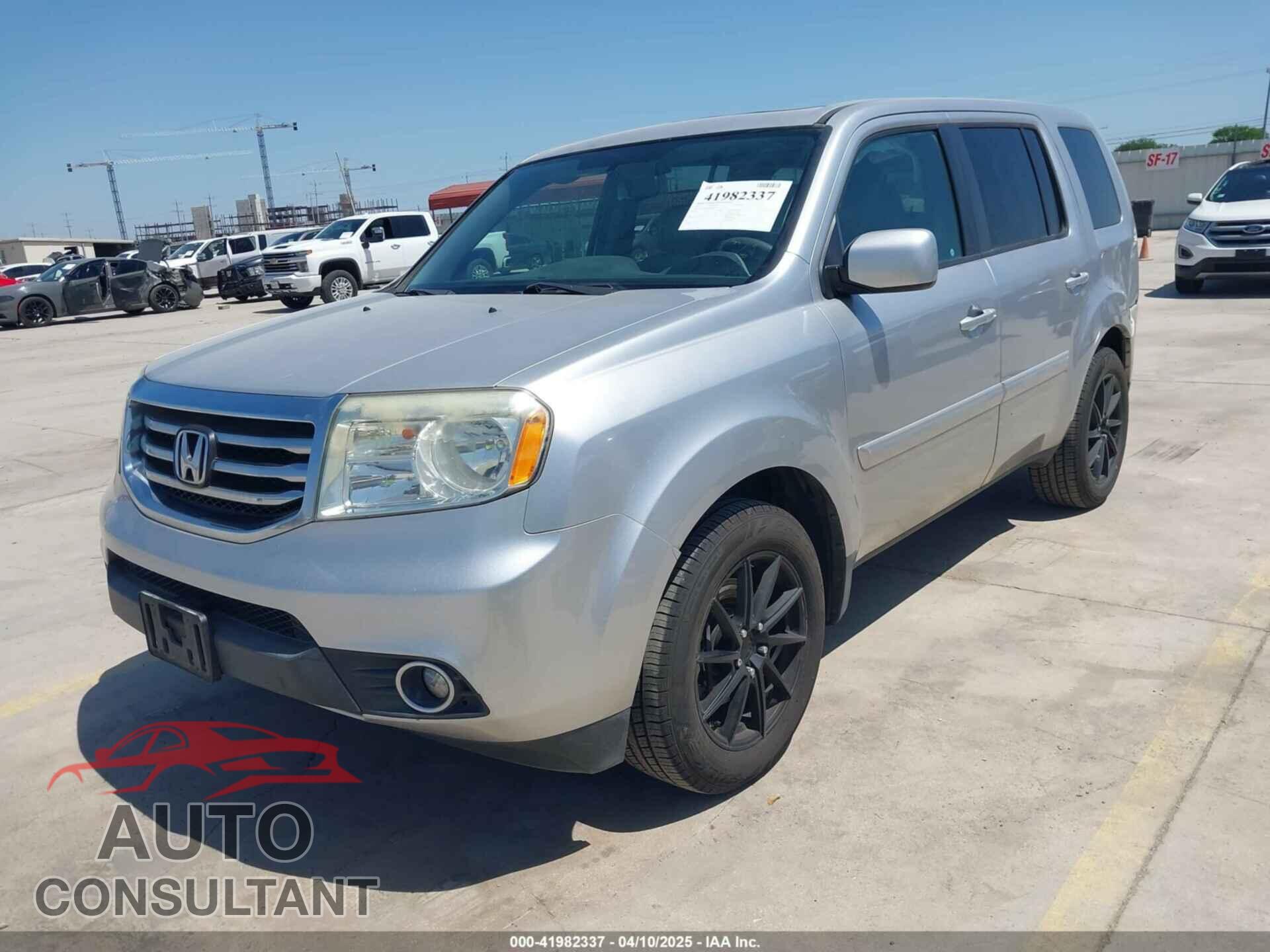 HONDA PILOT 2013 - 5FNYF4H63DB020459