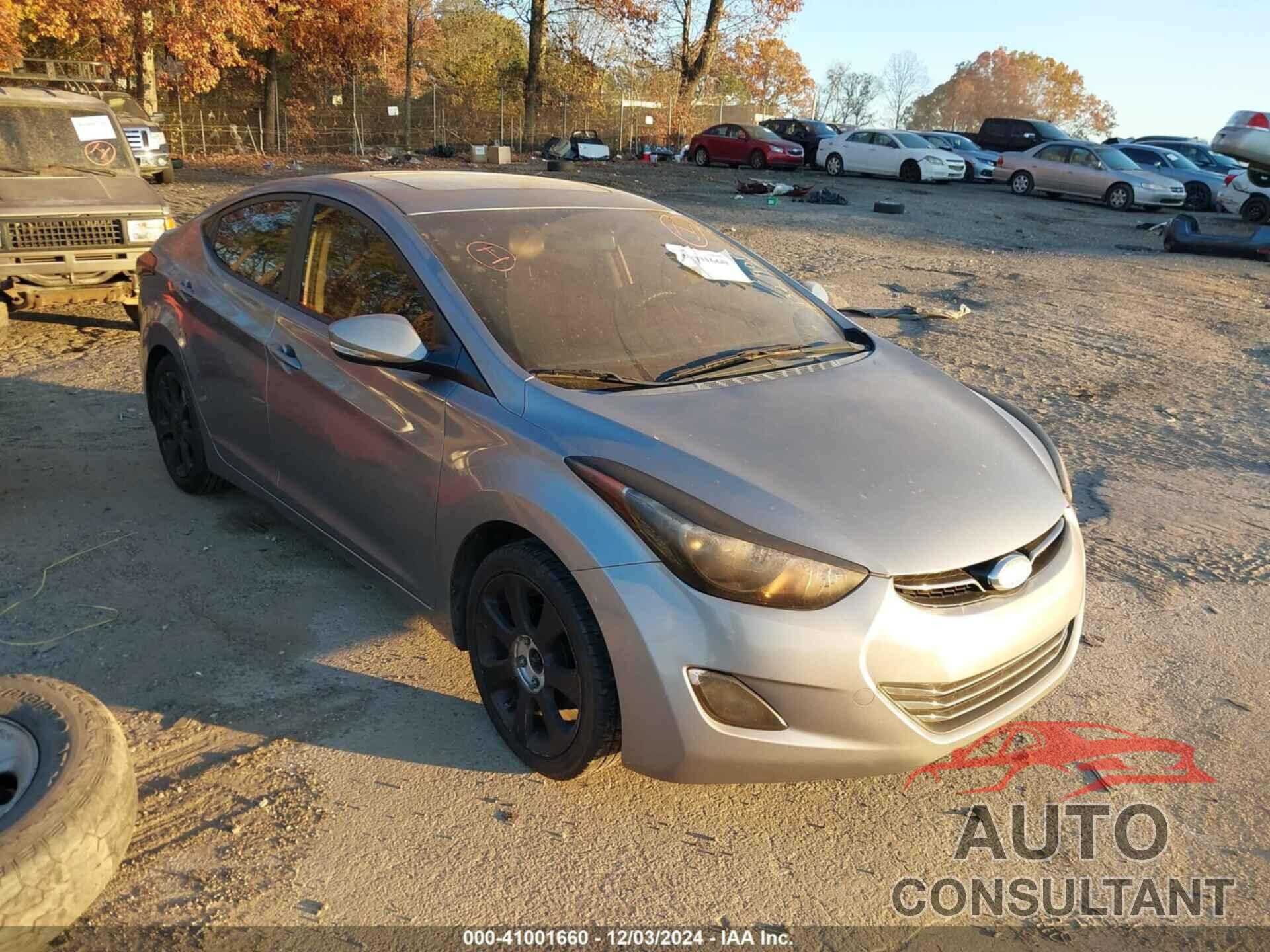 HYUNDAI ELANTRA 2011 - KMHDH4AE1BU132901