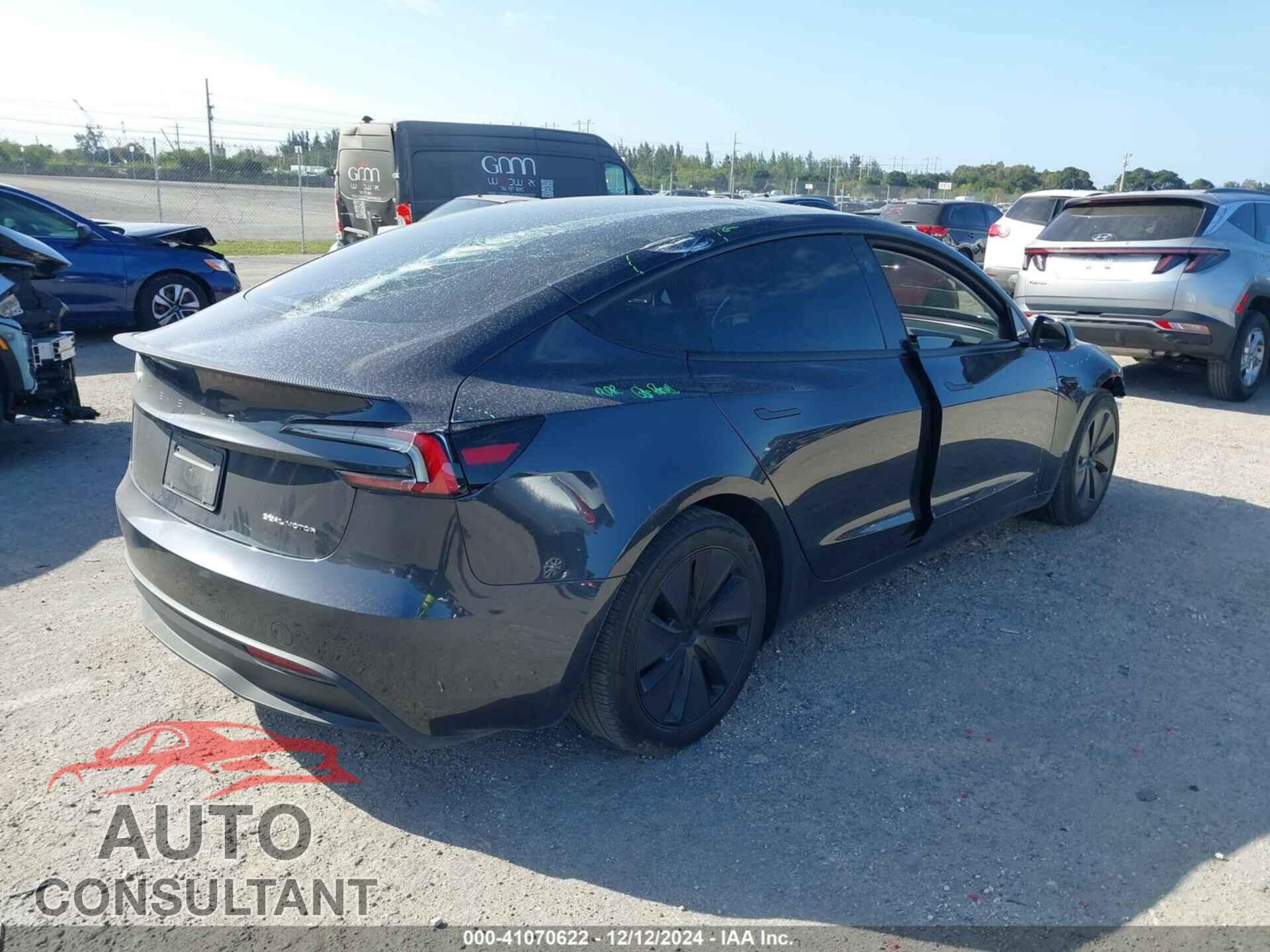 TESLA MODEL 3 2024 - 5YJ3E1EB1RF732912