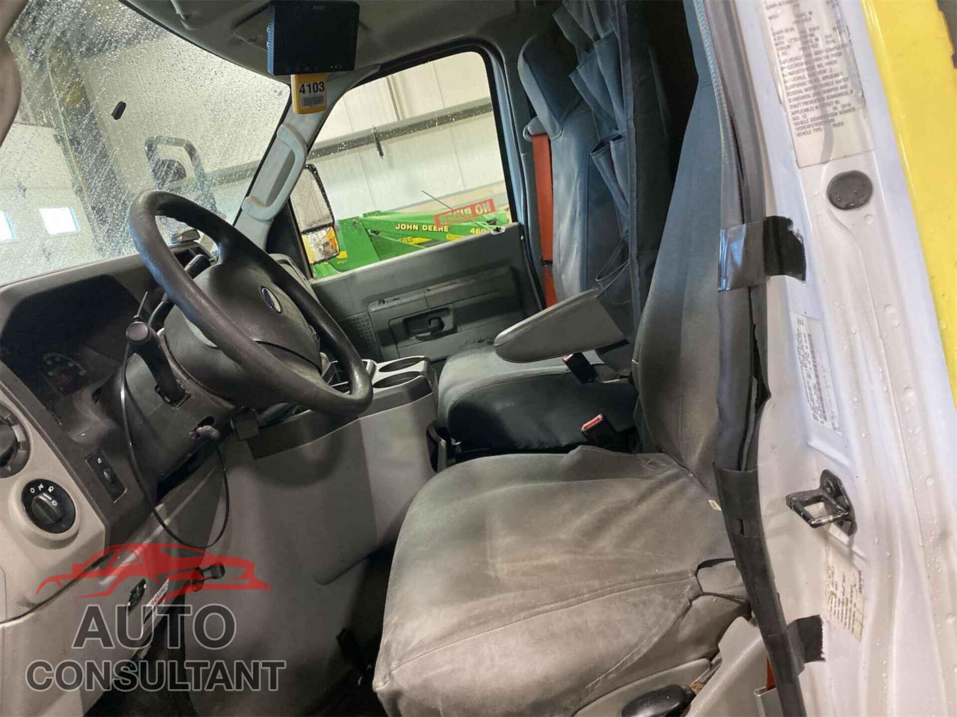 FORD ECONOLINE 2019 - 1FDXE4FS7KDC19366