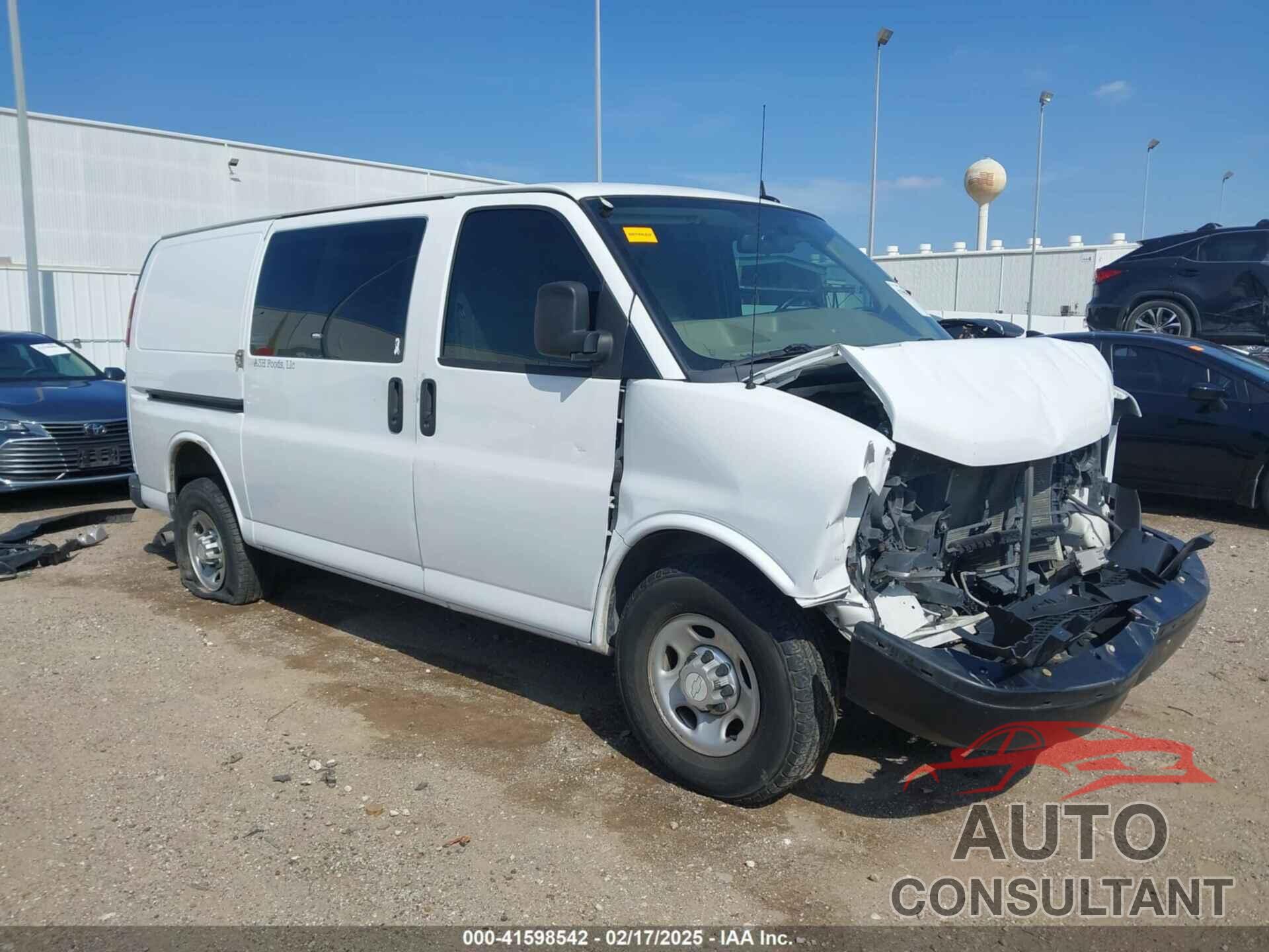 CHEVROLET EXPRESS 2500 2015 - 1GCWGFCF3F1241174