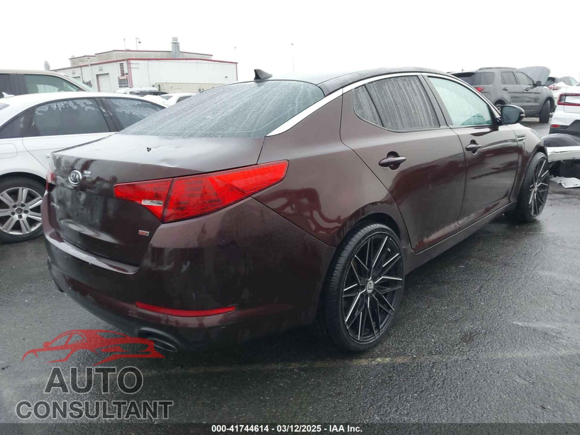 KIA OPTIMA 2011 - KNAGM4A73B5117984