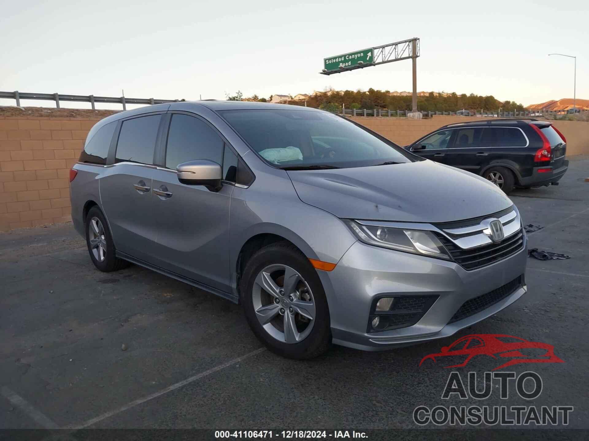 HONDA ODYSSEY 2018 - 5FNRL6H75JB091224