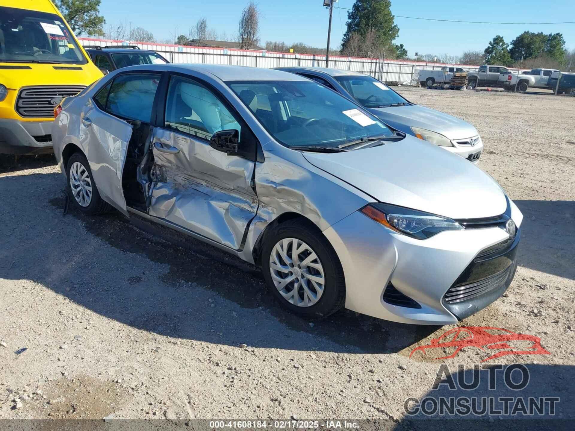 TOYOTA COROLLA 2018 - 5YFBURHE8JP783366
