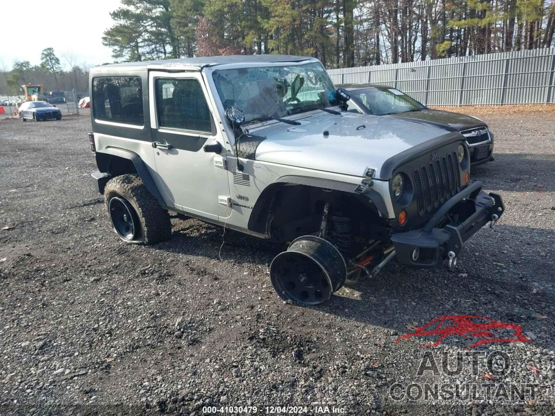 JEEP WRANGLER 2011 - 1J4AA2D14BL527423