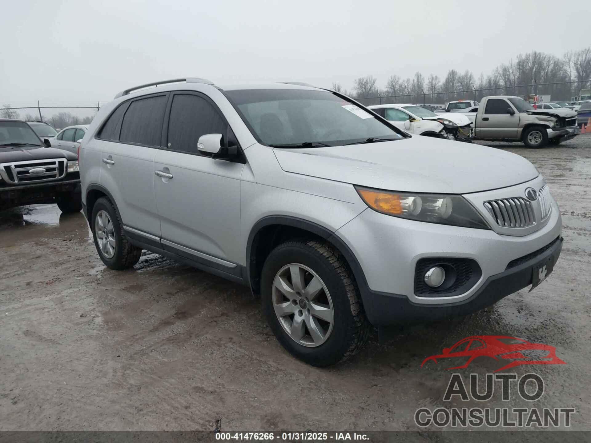 KIA SORENTO 2011 - 5XYKT3A1XBG148288
