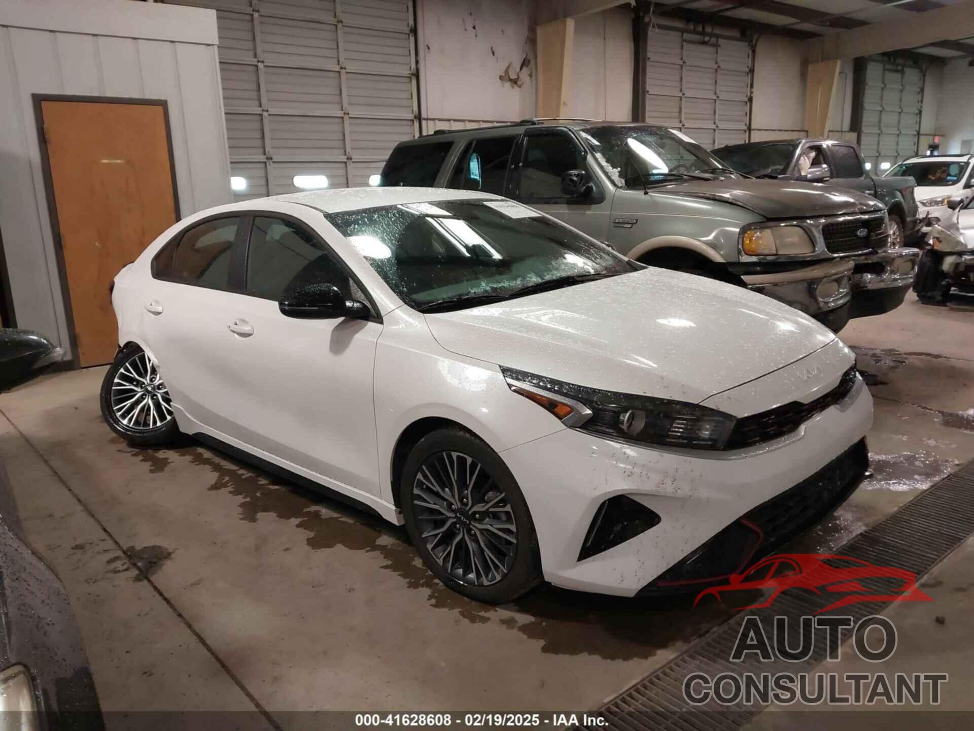 KIA FORTE 2023 - 3KPF54AD5PE559369