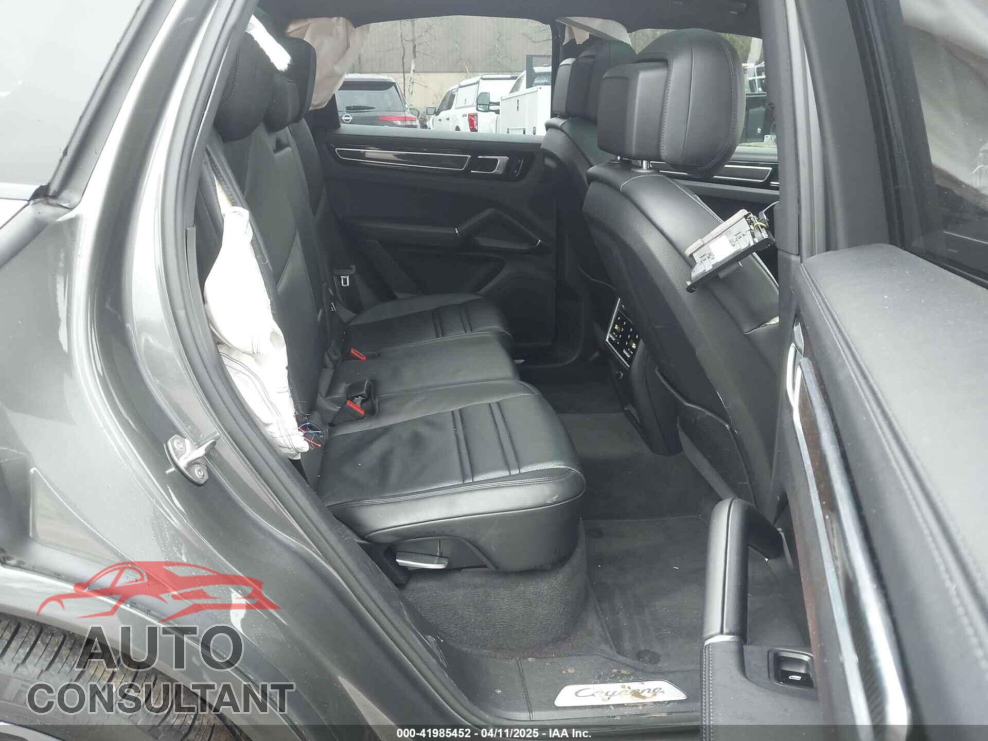 PORSCHE CAYENNE 2019 - WP1AB2AYXKDA65415