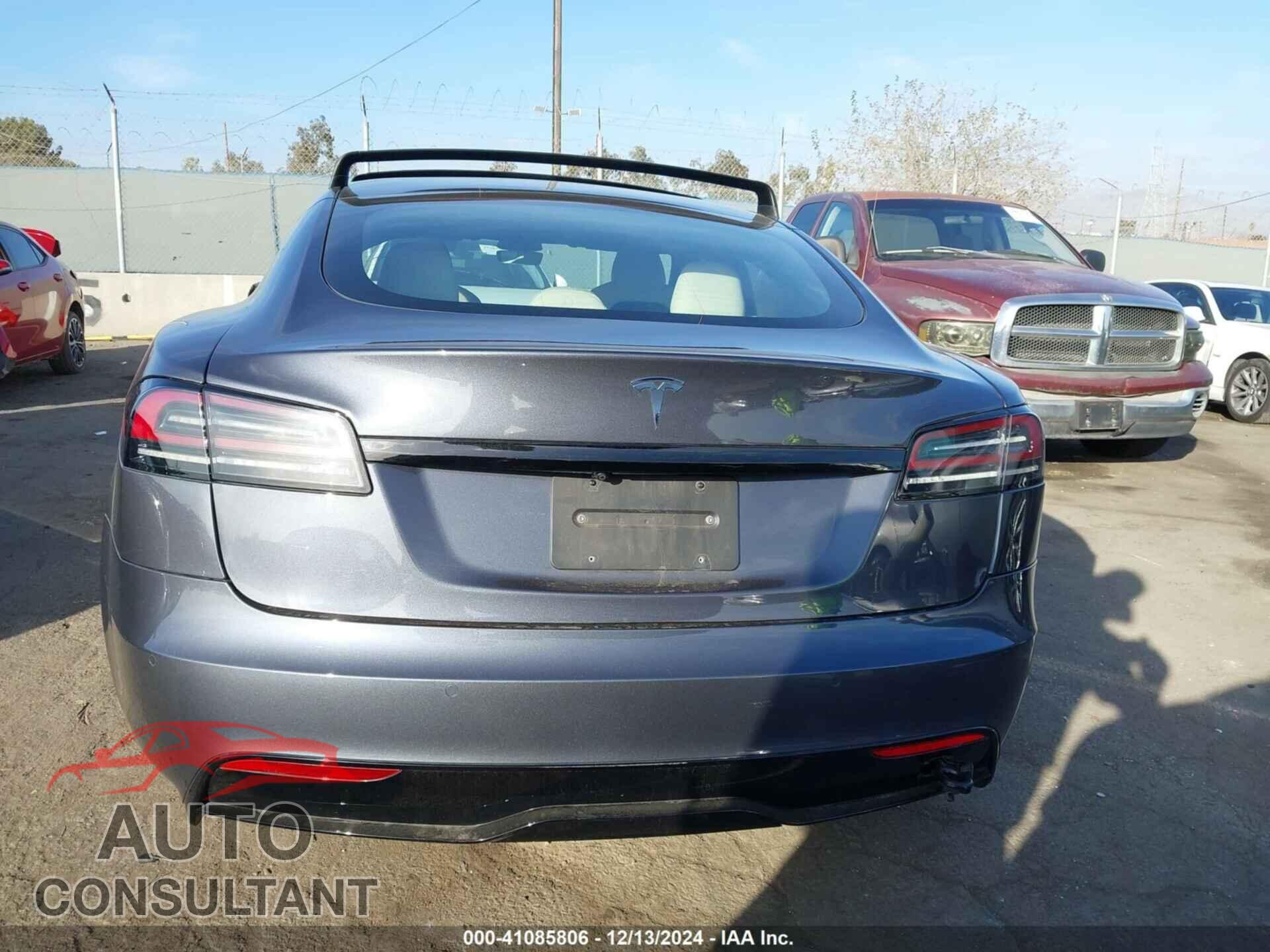 TESLA MODEL S 2022 - 5YJSA1E50NF482719
