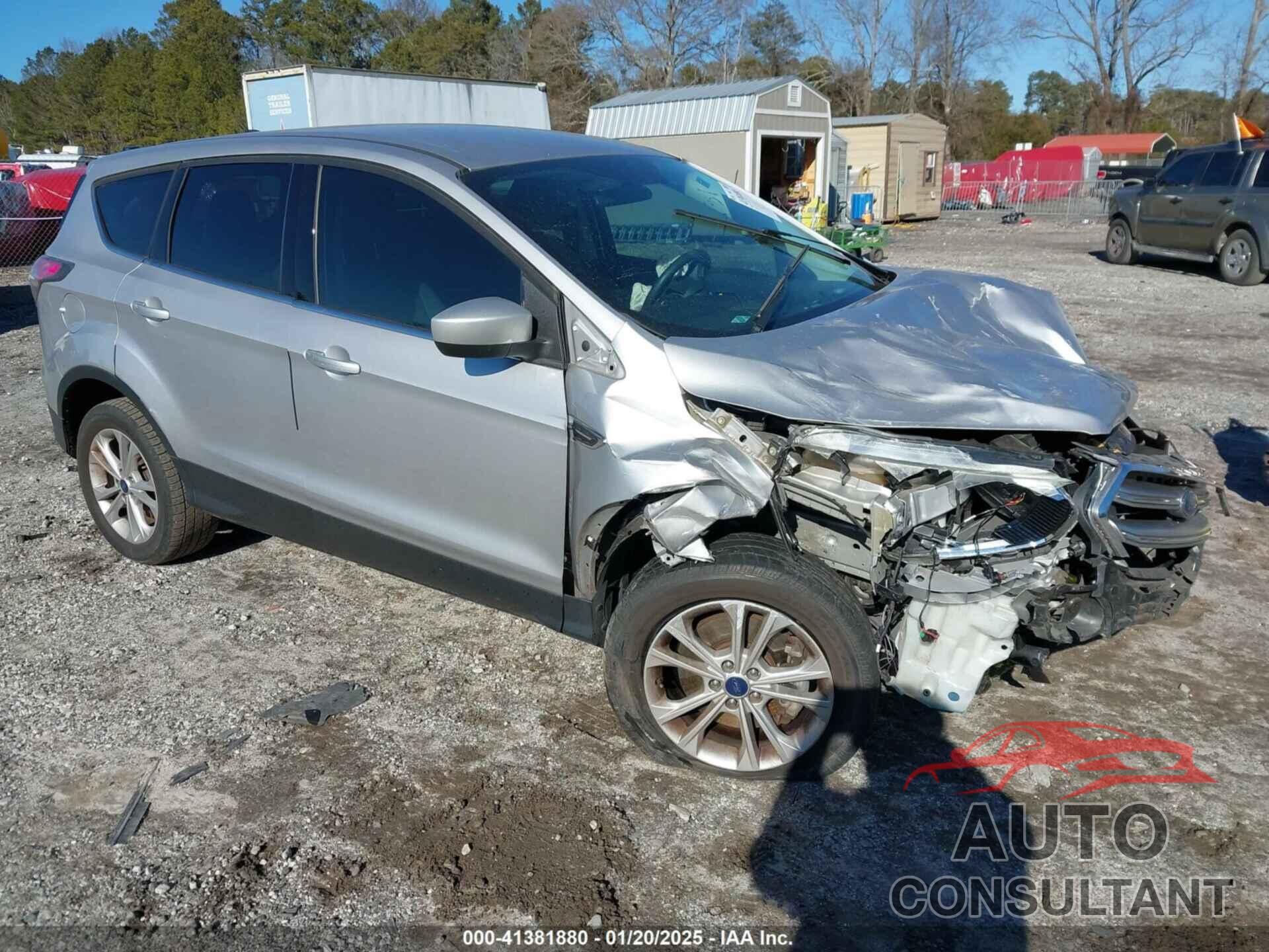 FORD ESCAPE 2017 - 1FMCU9G97HUA15931