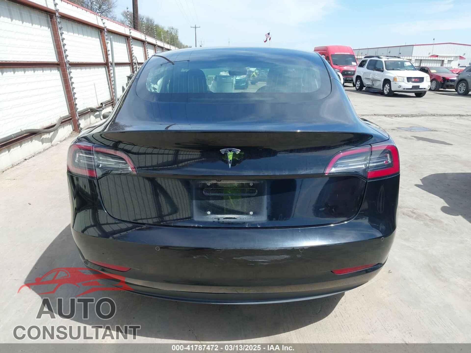 TESLA MODEL 3 2018 - 5YJ3E1EA2JF152709