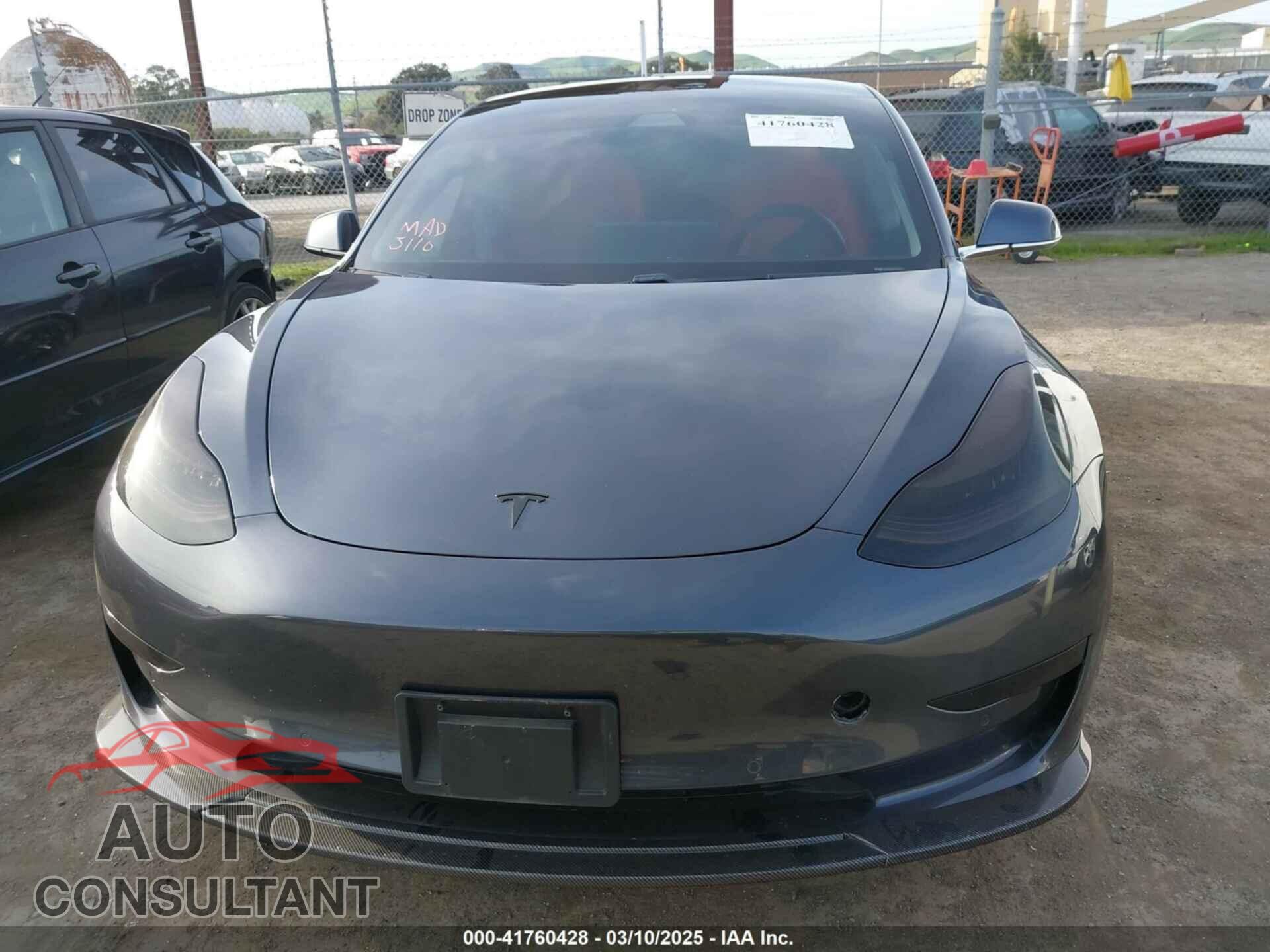 TESLA MODEL 3 2019 - 5YJ3E1EB6KF413320