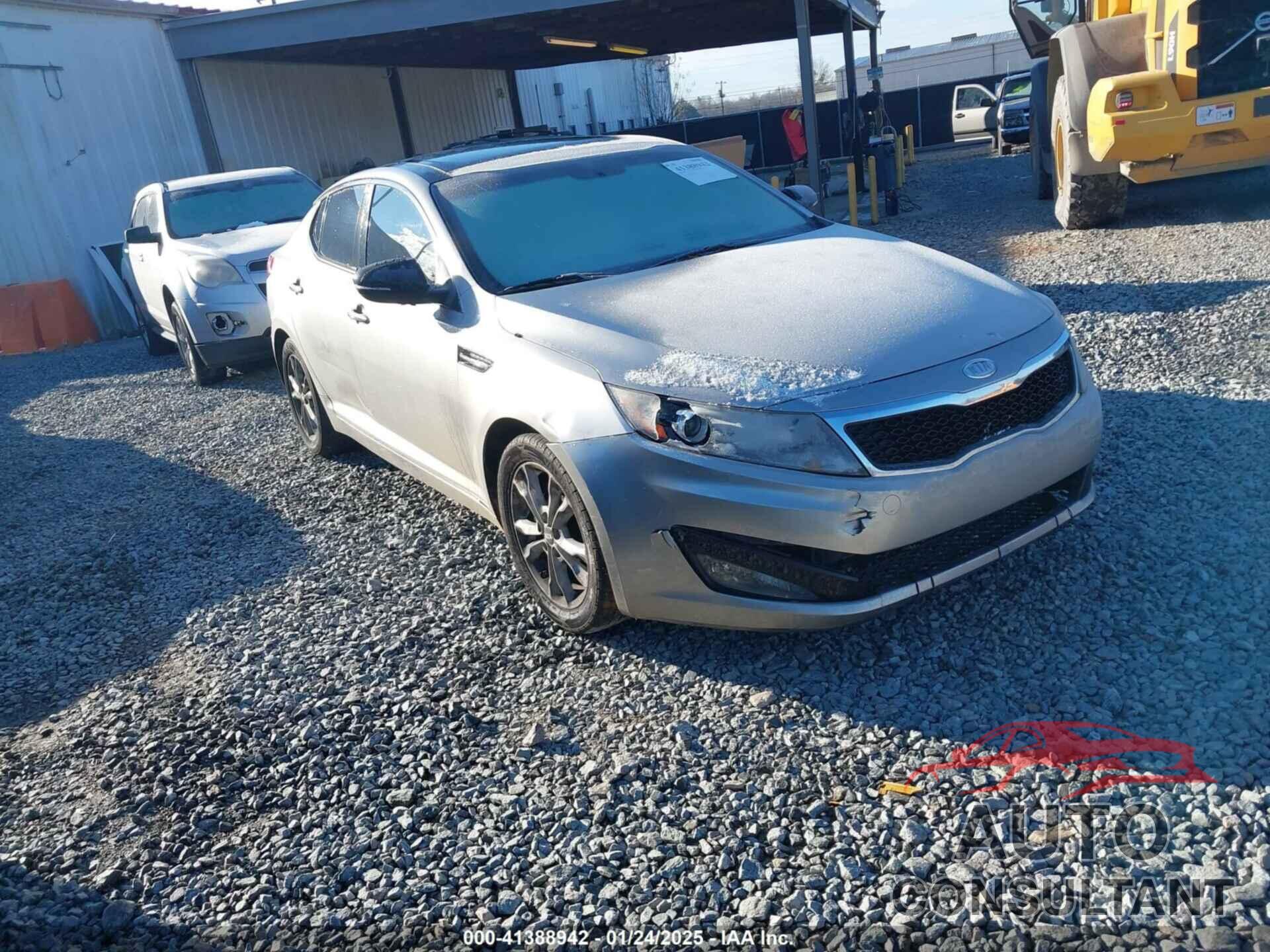 KIA OPTIMA 2011 - KNAGN4A72B5085073