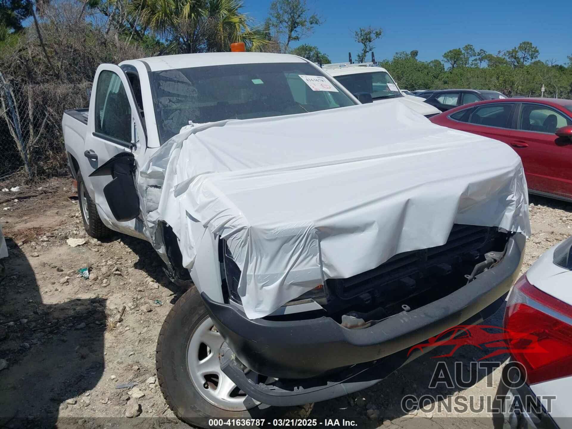 CHEVROLET SILVERADO 1500 2018 - 1GCNCNEHXJZ346840