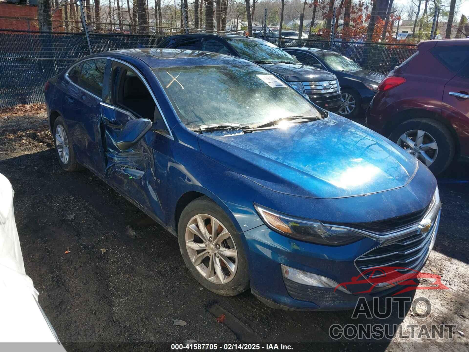 CHEVROLET MALIBU 2019 - 1G1ZD5ST1KF140390