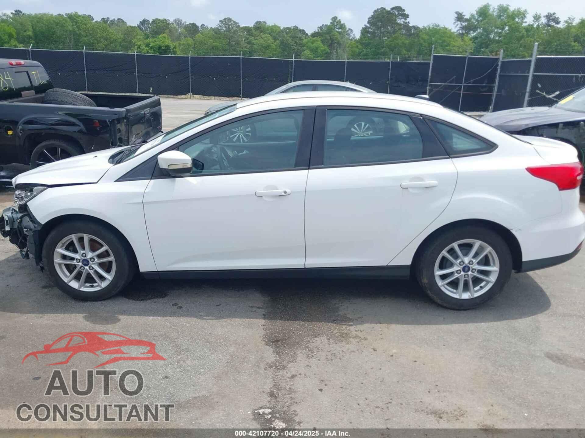 FORD FOCUS 2015 - 1FADP3F28FL204145