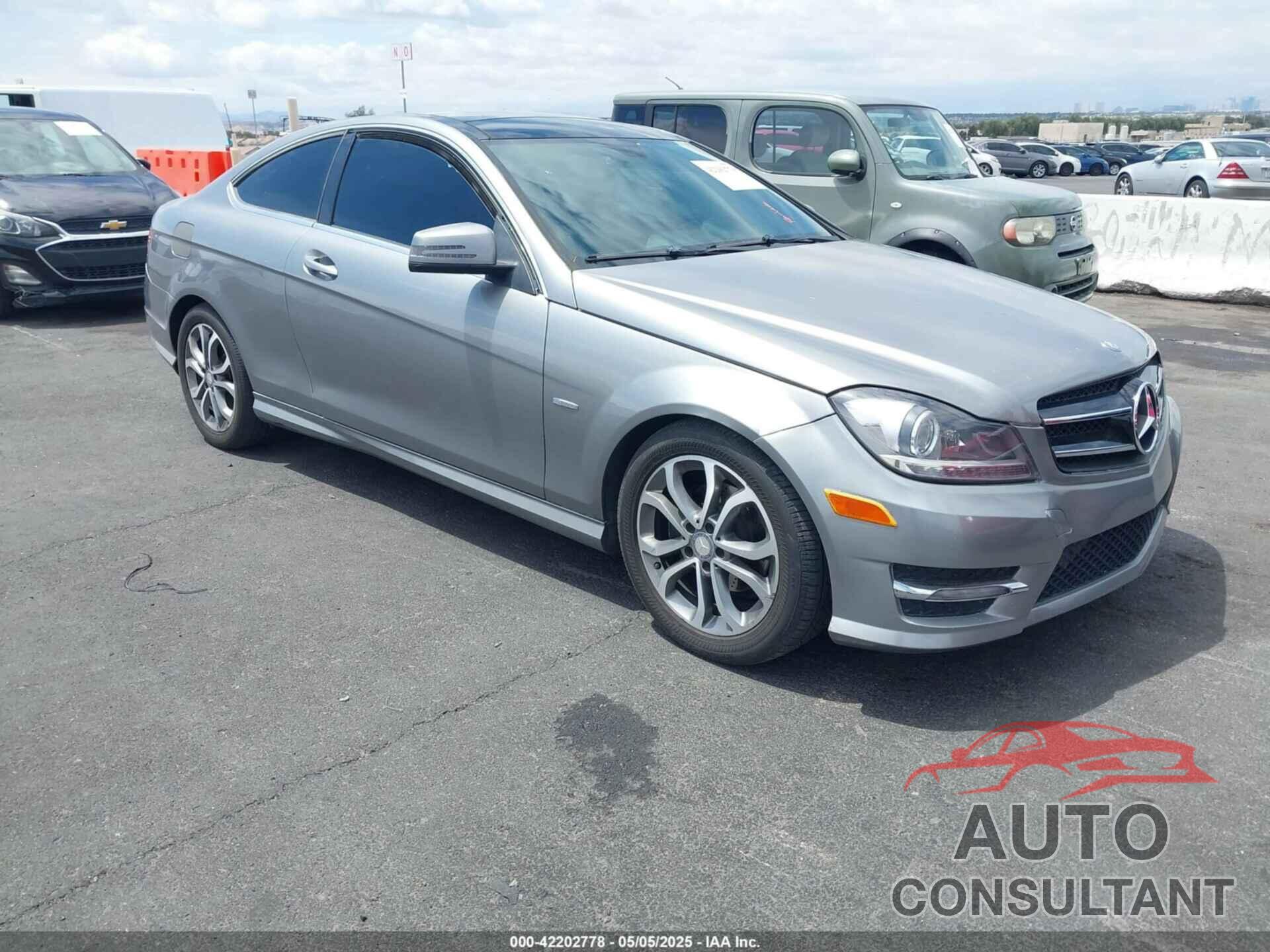MERCEDES-BENZ C 250 2012 - WDDGJ4HB1CF751432