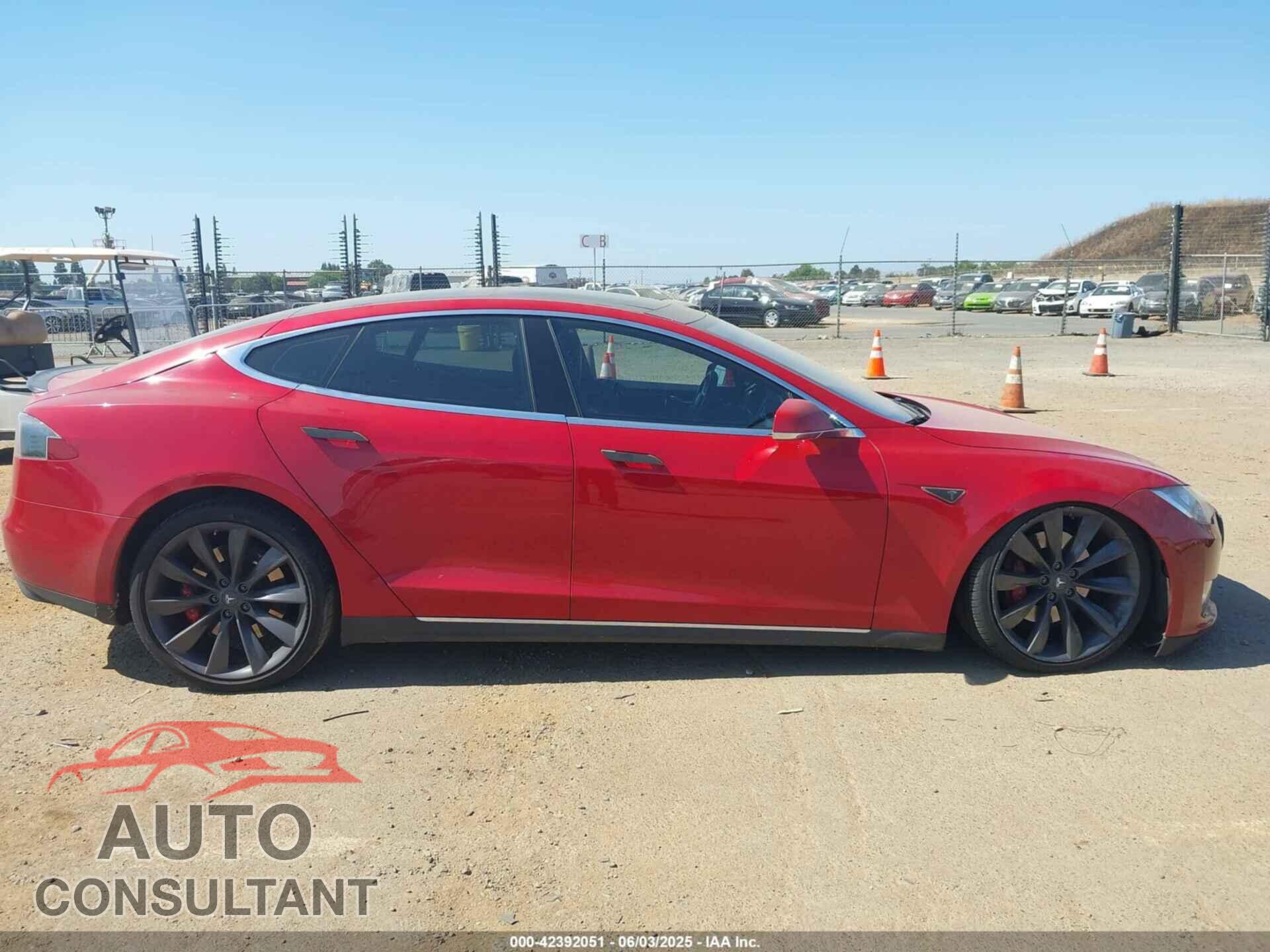TESLA MODEL S 2015 - 5YJSA1E4XFF113973