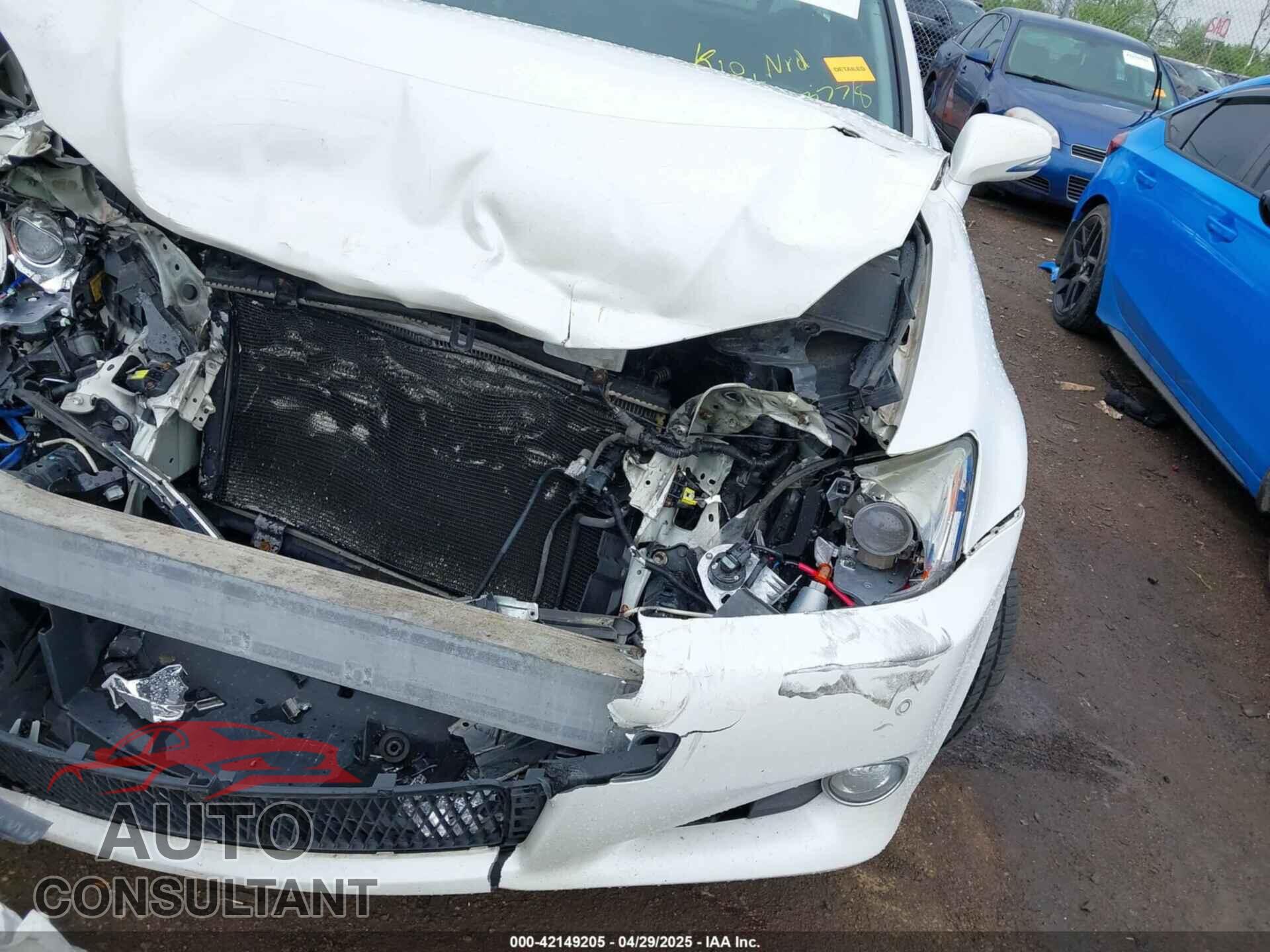 LEXUS IS 350C 2010 - JTHFE2C27A2501055