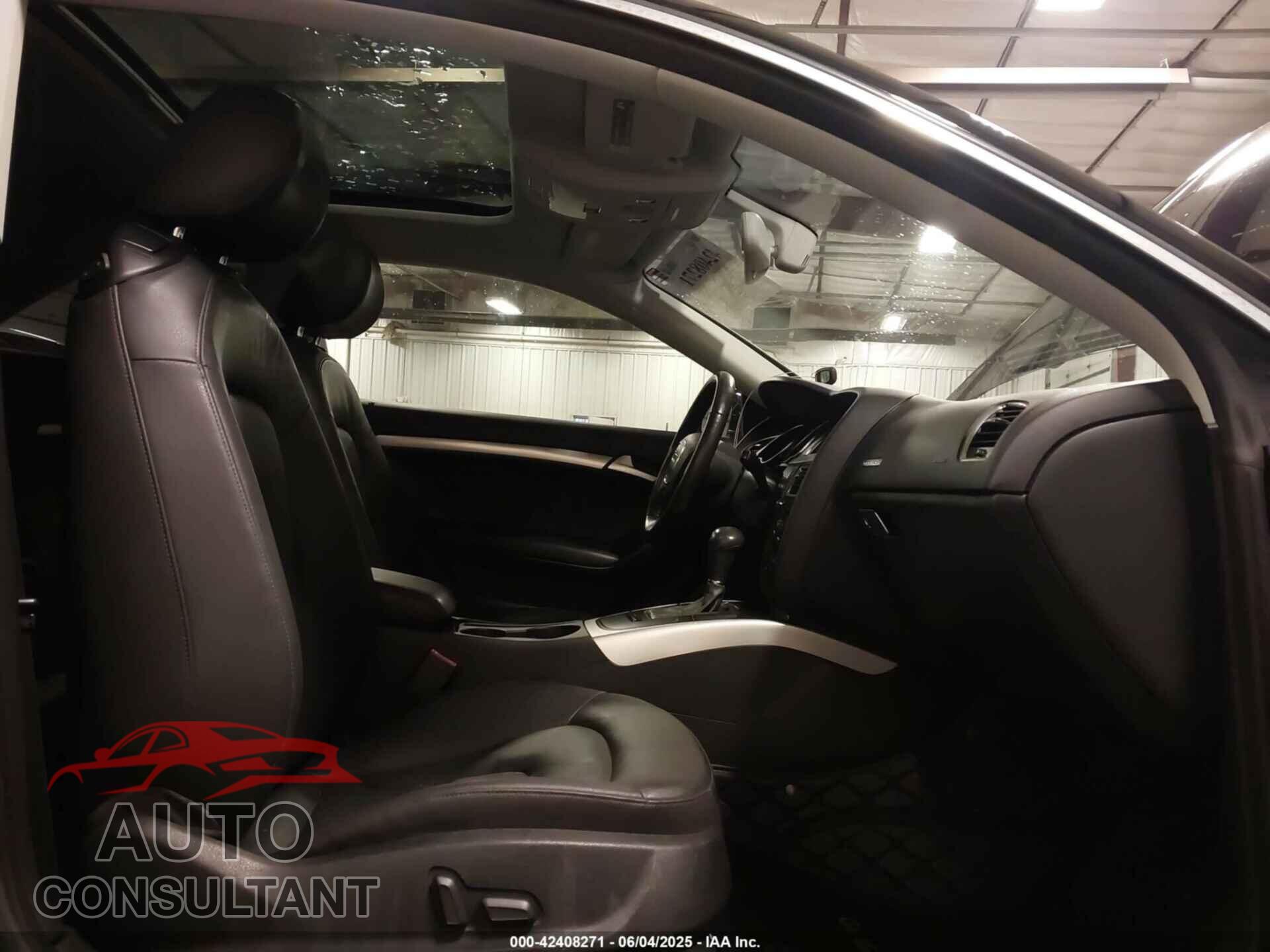 AUDI A5 2010 - WAULFAFR9AA052274