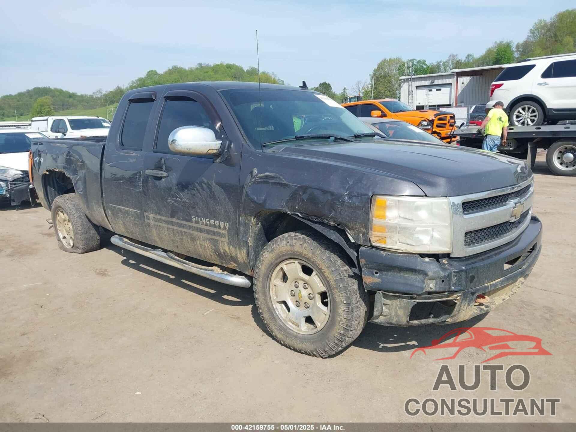 CHEVROLET SILVERADO 1500 2011 - 1GCRKSE34BZ103517