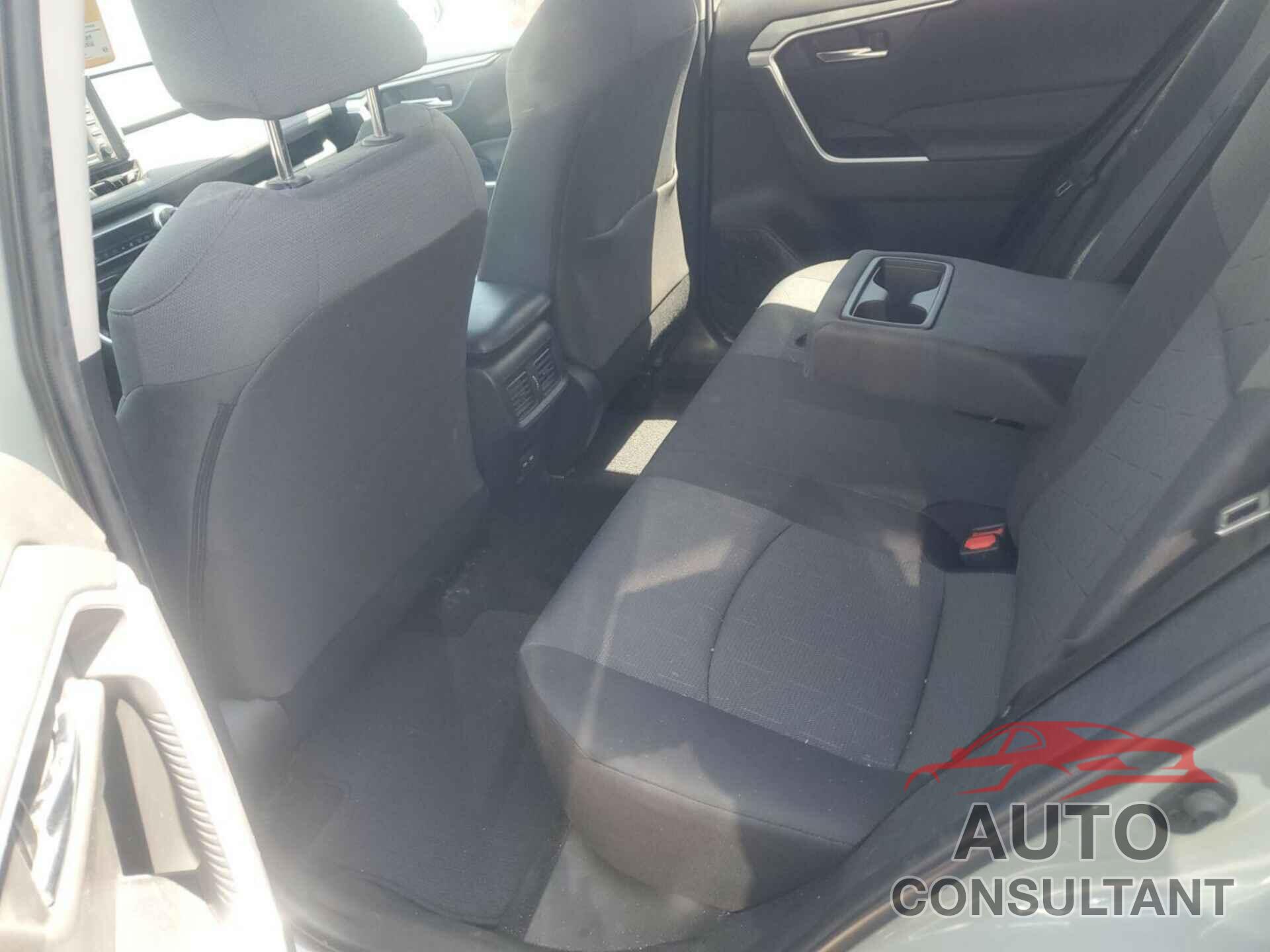 TOYOTA RAV4 2022 - 2T3W1RFV2NW206826