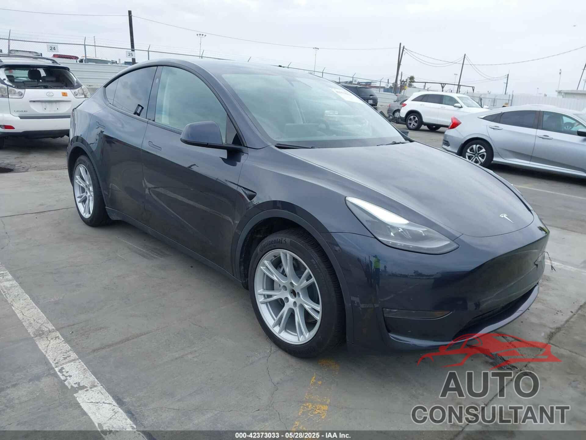 TESLA MODEL Y 2024 - 7SAYGDEDXRF032666