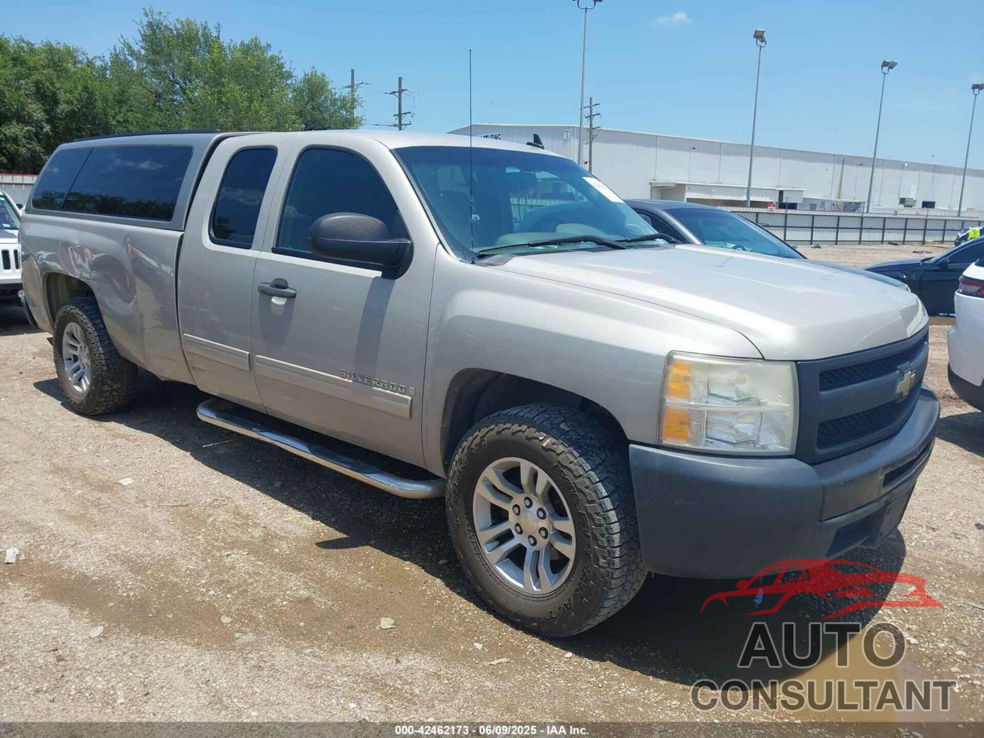 CHEVROLET SILVERADO 1500 2009 - 1GCEC19059E155374