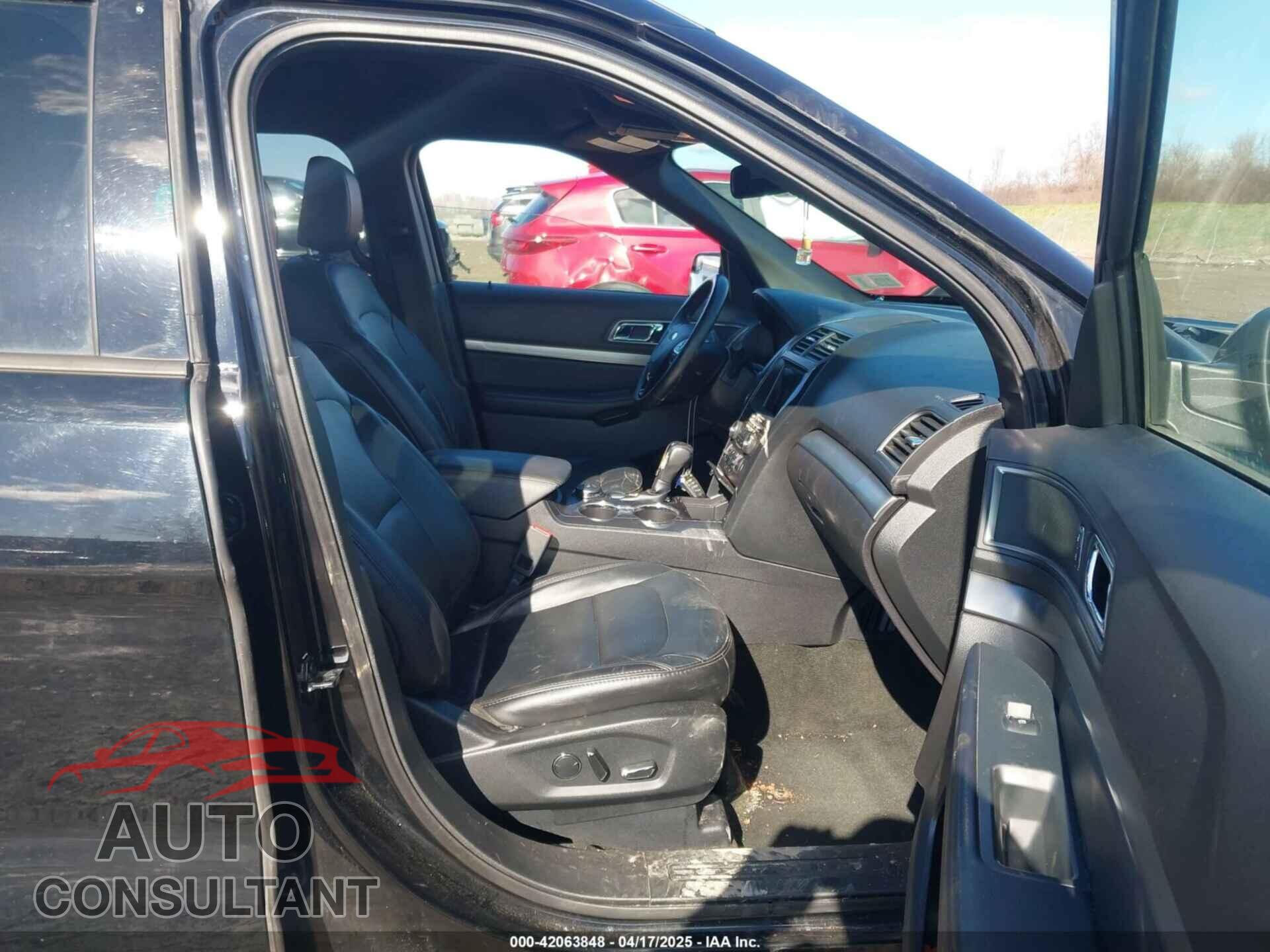 FORD EXPLORER 2018 - 1FM5K8D85JGA43929