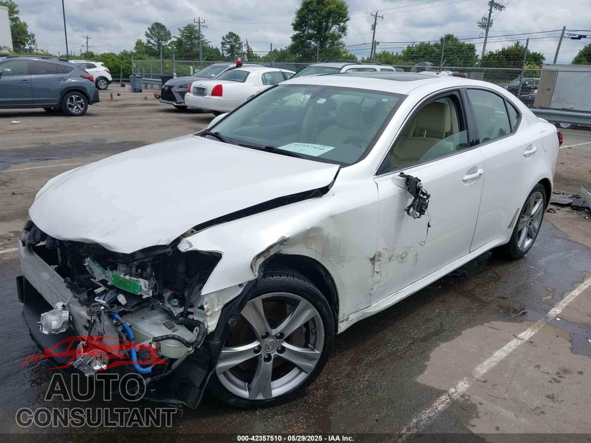 LEXUS IS 350 2011 - JTHBE5C25B5027770
