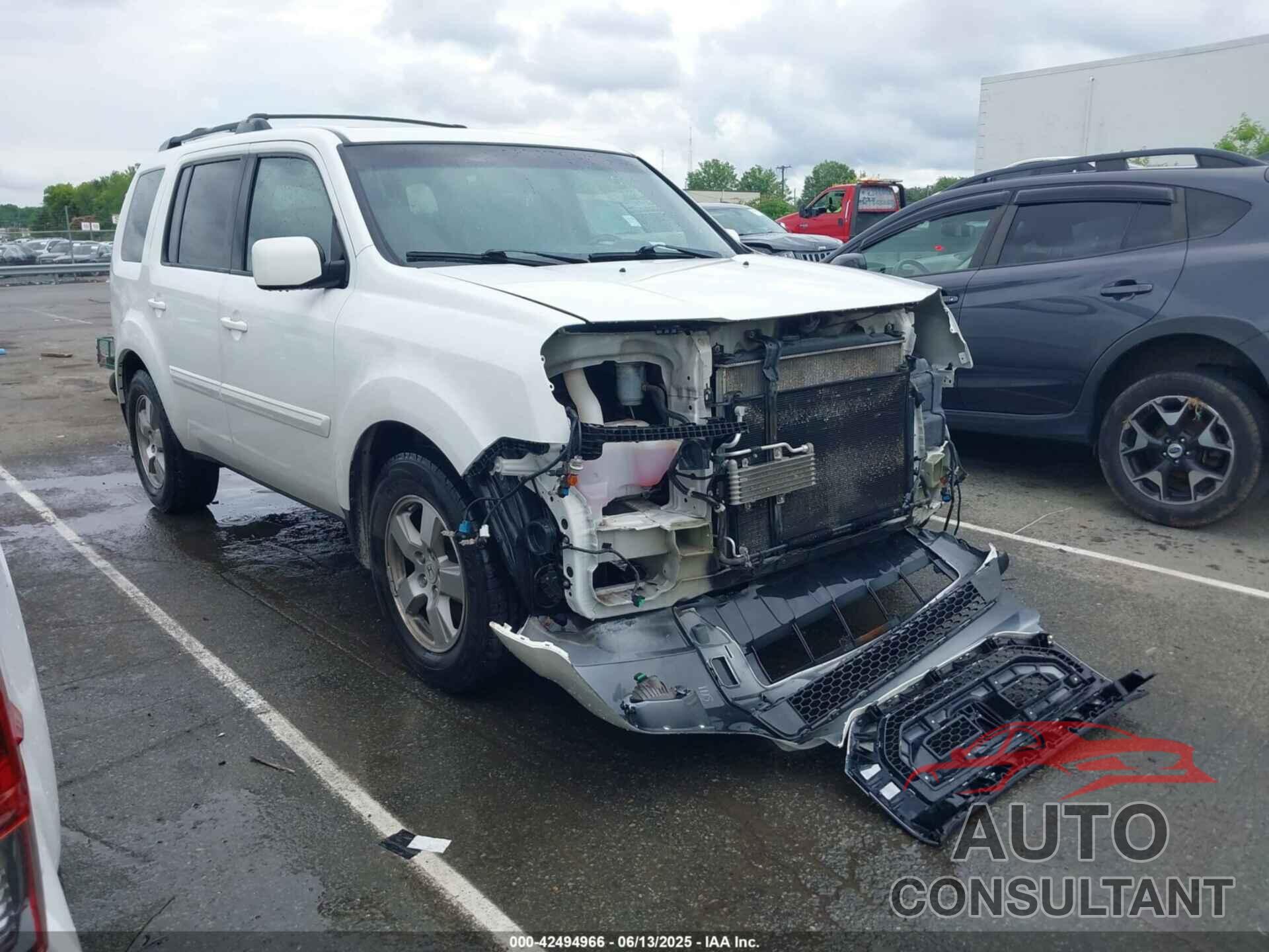 HONDA PILOT 2011 - 5FNYF4H5XBB057819