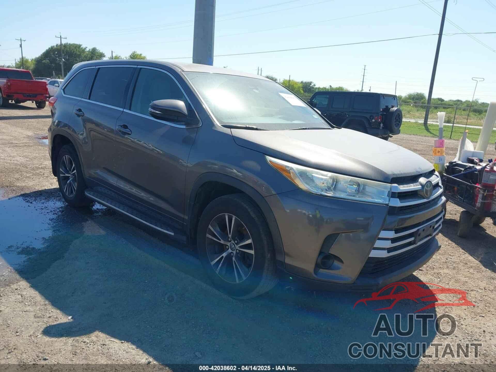 TOYOTA HIGHLANDER 2017 - 5TDZARFH0HS027259