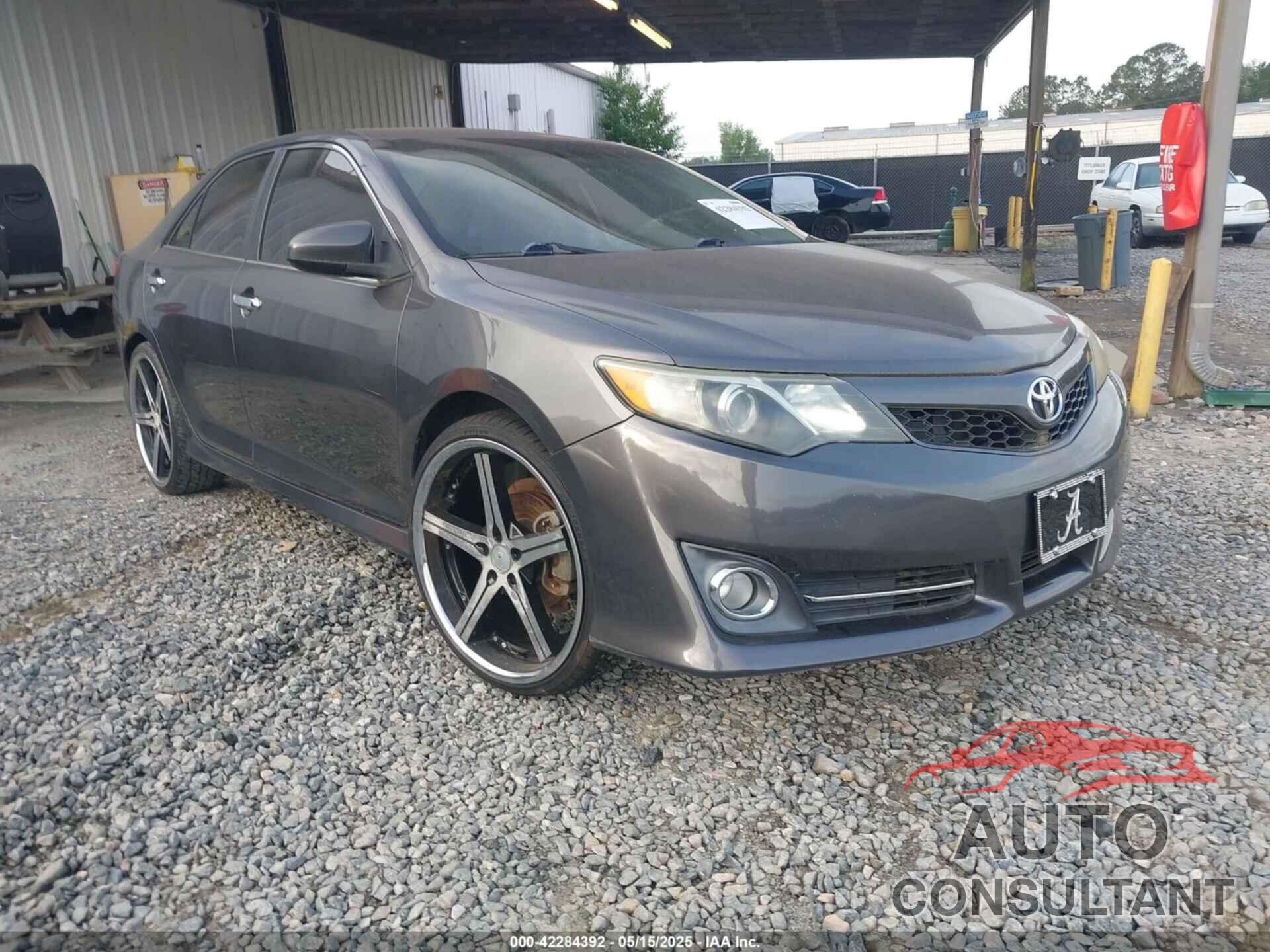 TOYOTA CAMRY 2014 - 4T1BF1FK8EU393814