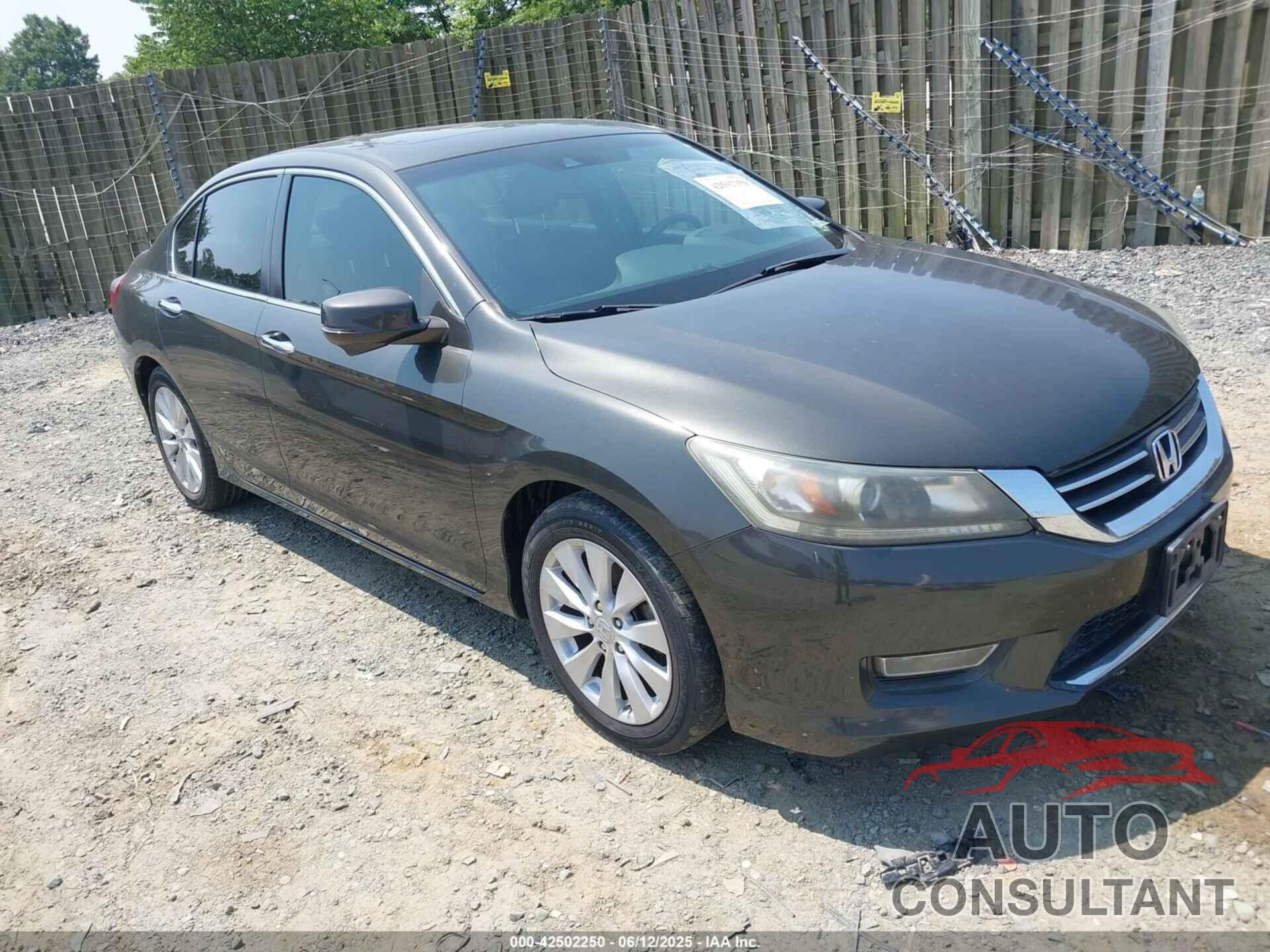 HONDA ACCORD 2013 - 1HGCR2F82DA259487