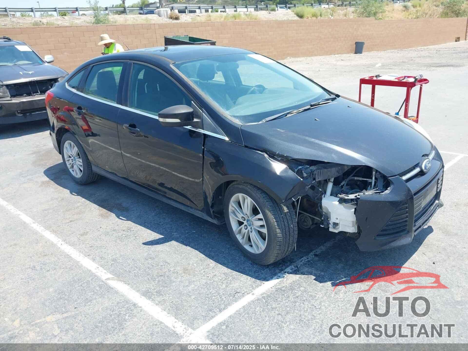 FORD FOCUS 2012 - 1FAHP3H21CL290702