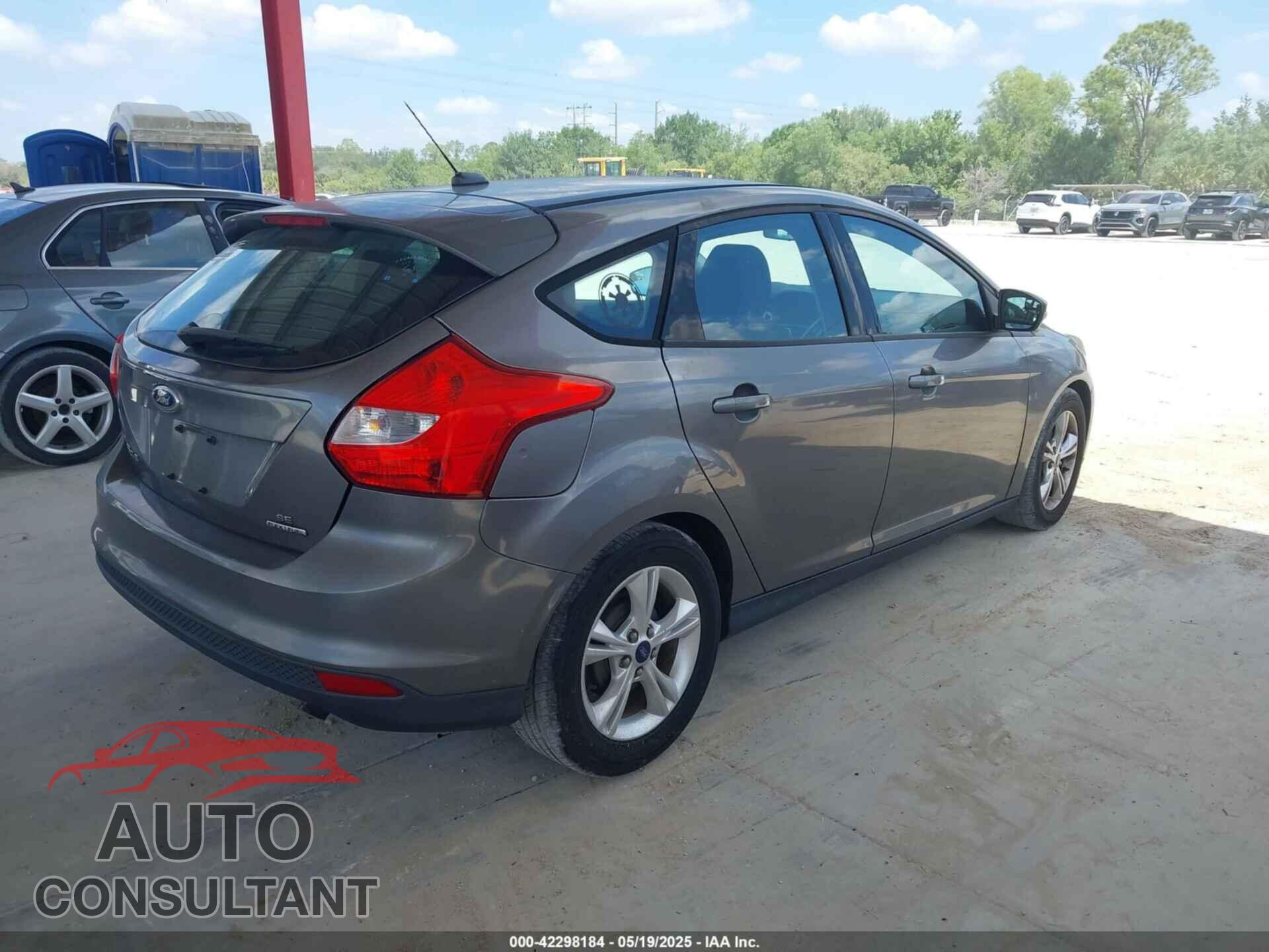 FORD FOCUS 2014 - 1FADP3K26EL277292