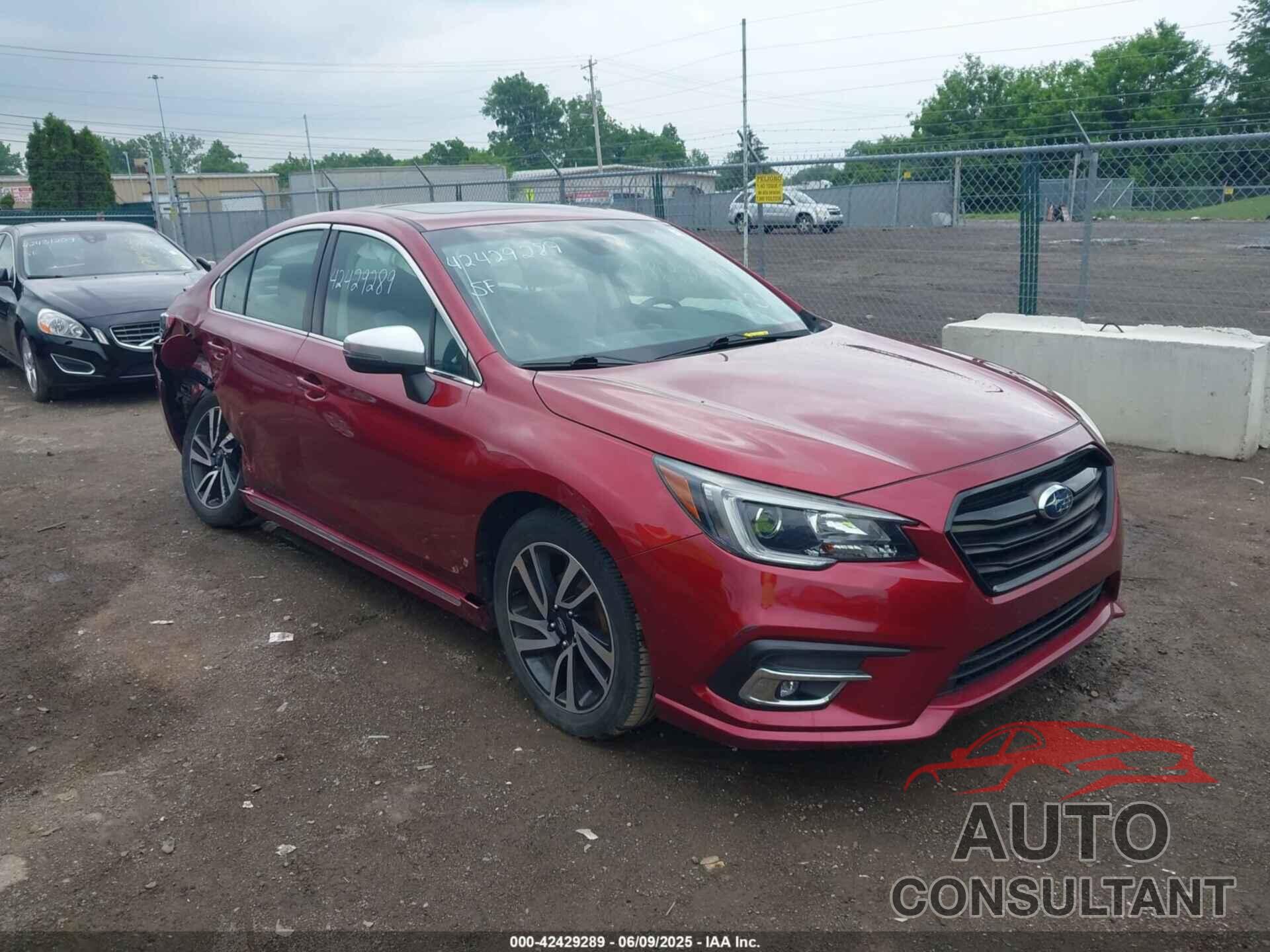 SUBARU LEGACY 2019 - 4S3BNAS6XK3040413