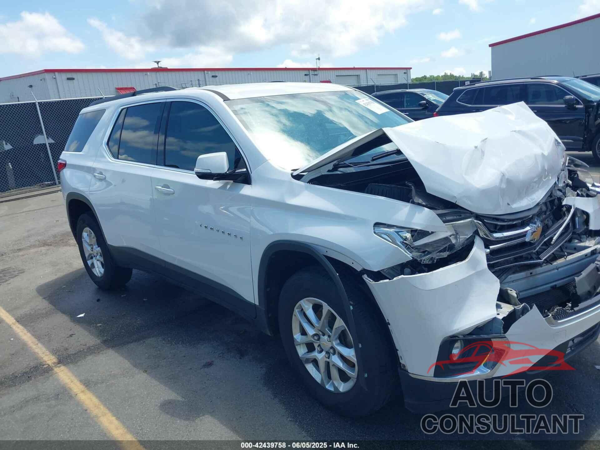 CHEVROLET TRAVERSE 2019 - 1GNERGKW6KJ128060