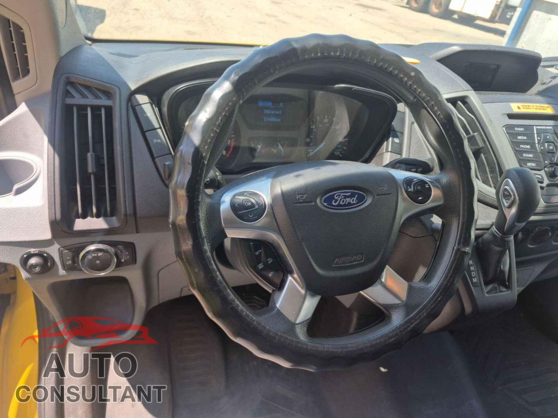 FORD TRANSIT 2019 - 1FTYR3XM2KKA38677