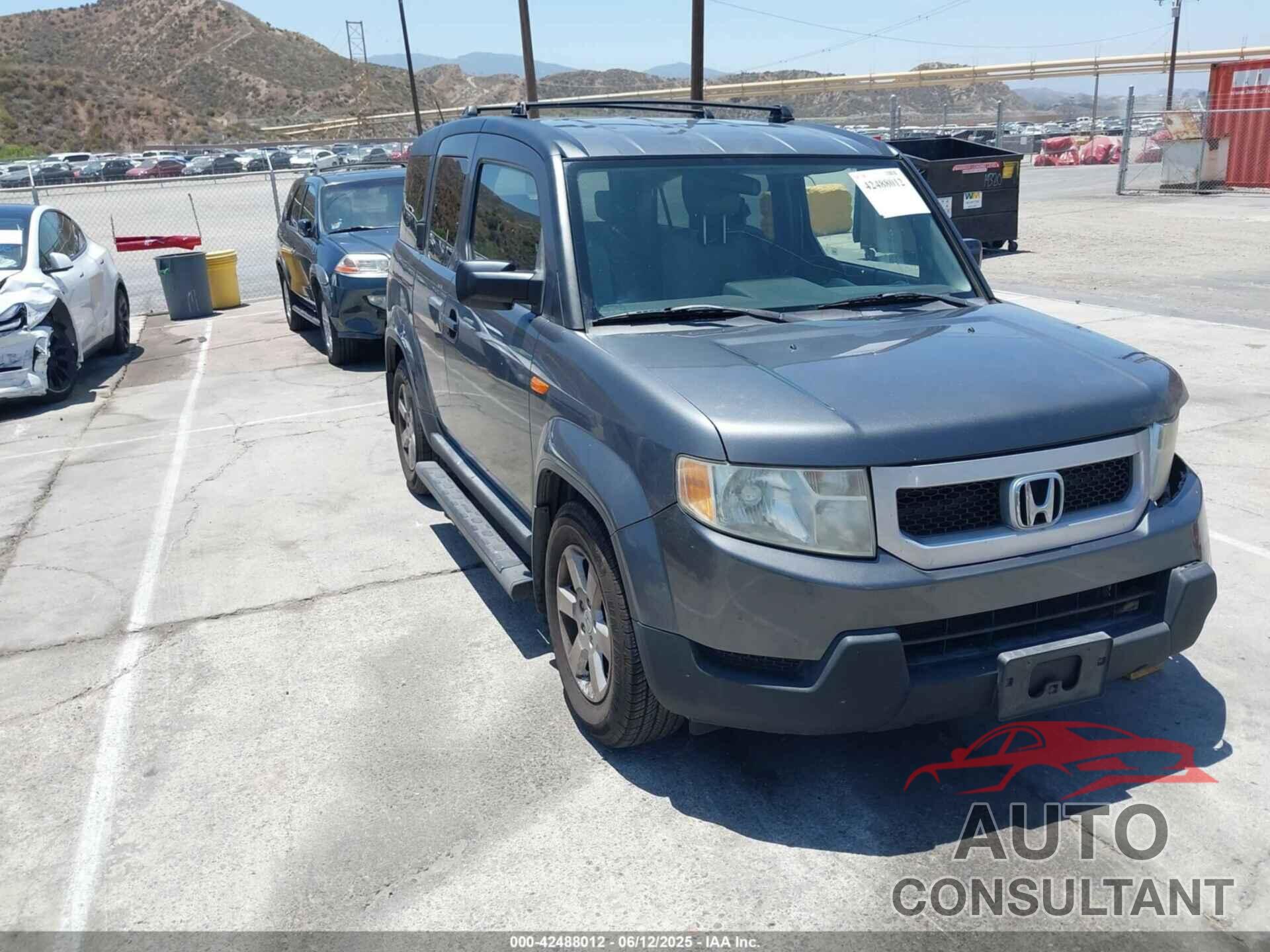 HONDA ELEMENT 2011 - 5J6YH1H70BL001177