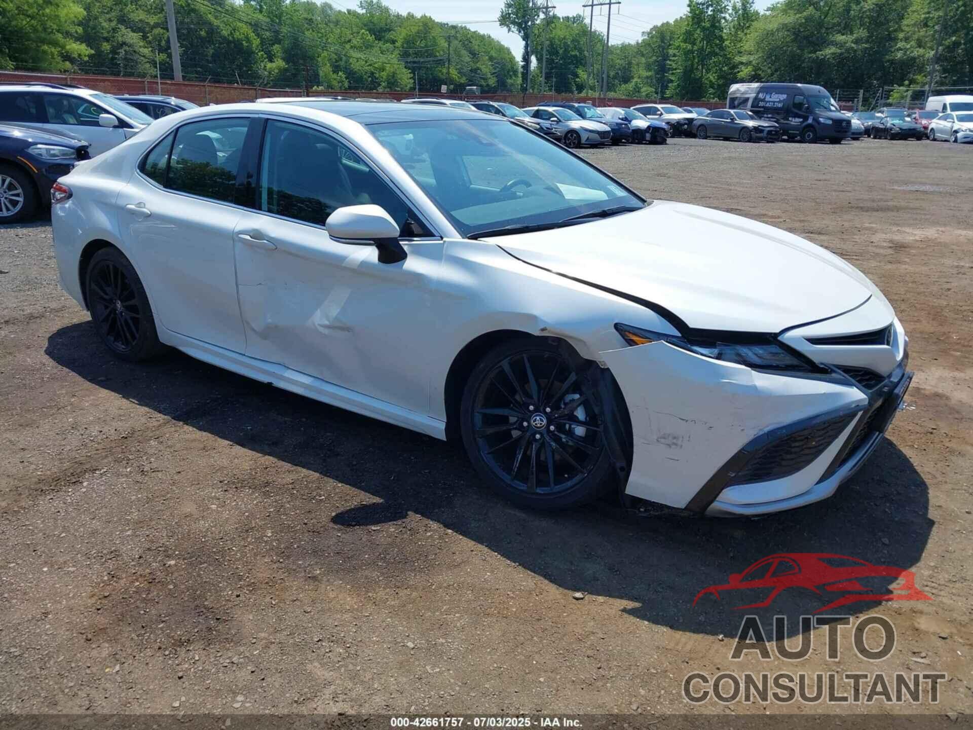 TOYOTA CAMRY 2022 - 4T1K61BK4NU059883