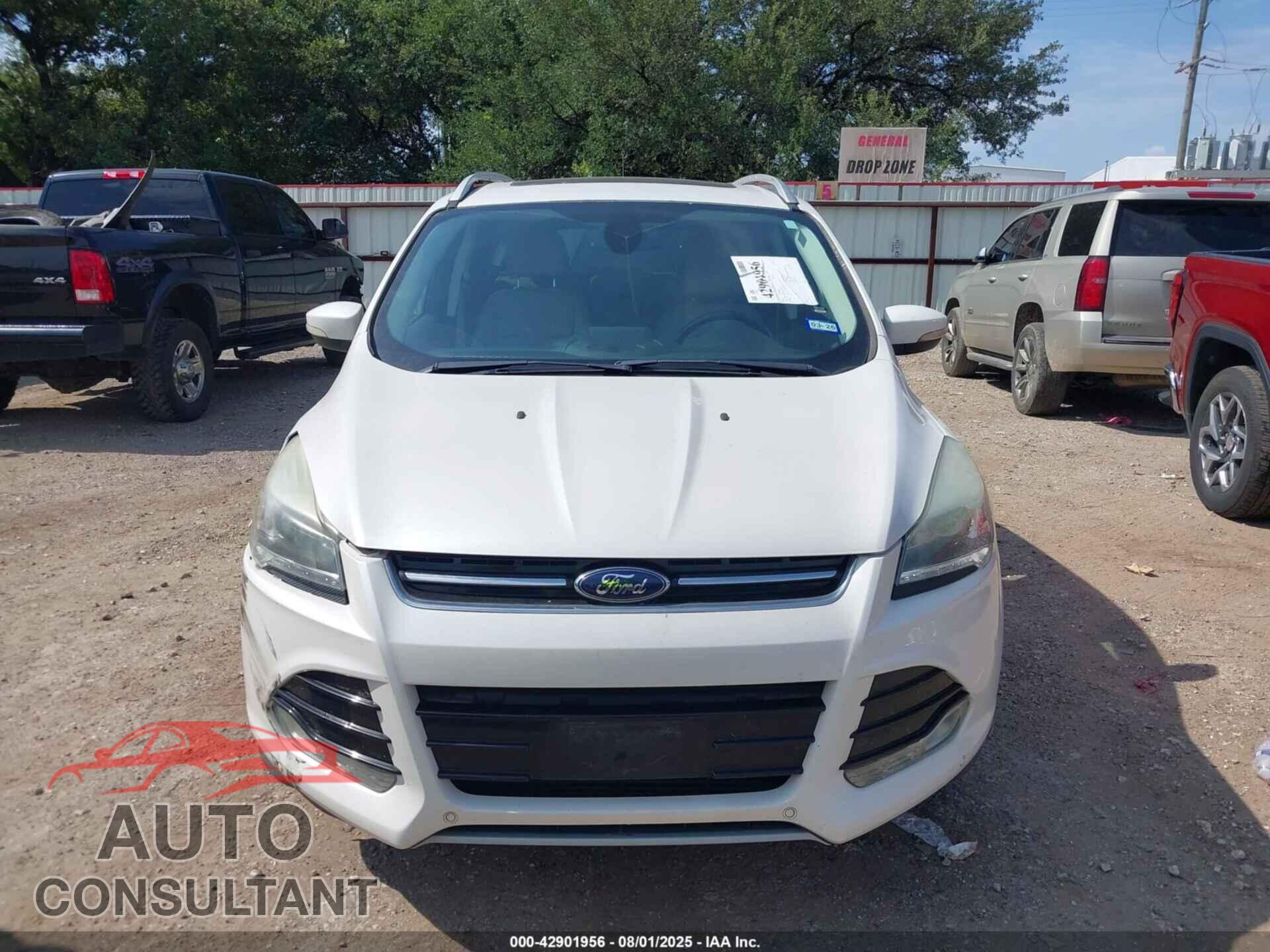 FORD ESCAPE 2016 - 1FMCU0J96GUA96889