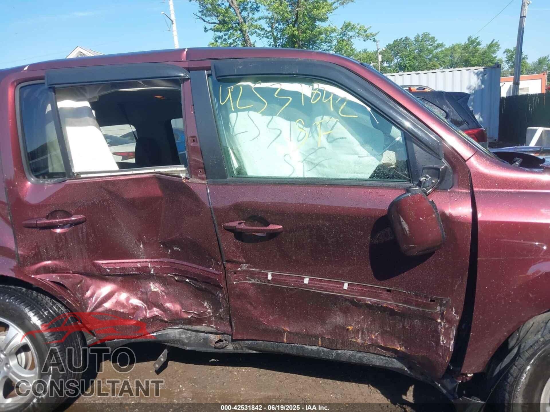 HONDA PILOT 2013 - 5FNYF4H57DB070191