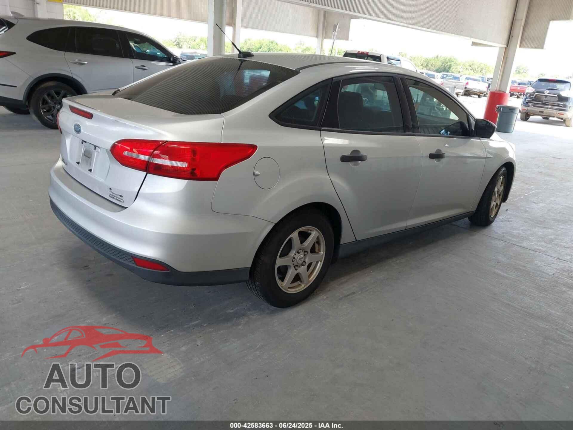 FORD FOCUS 2016 - 1FADP3E26GL393705