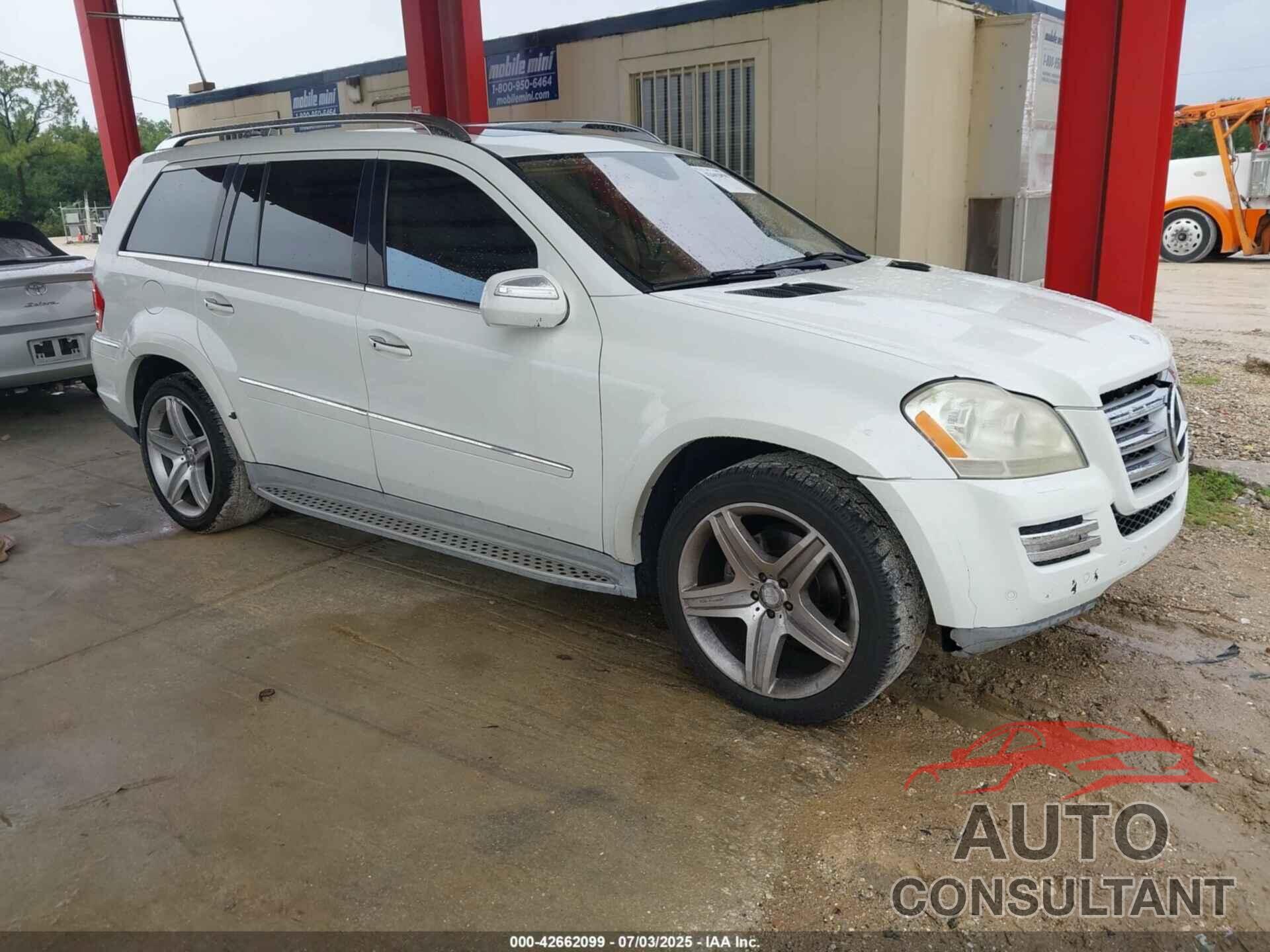 MERCEDES-BENZ GL 550 2010 - 4JGBF8GE0AA590229