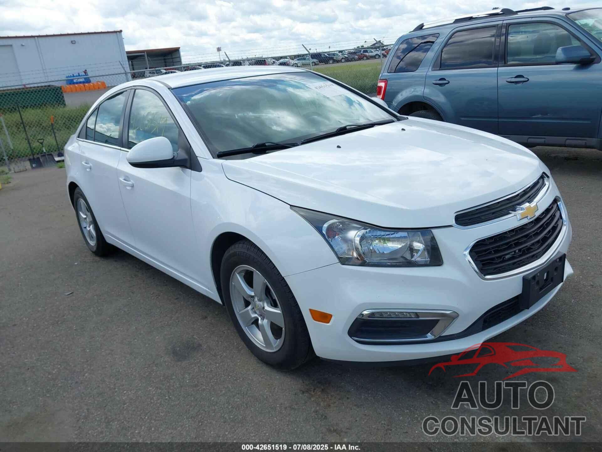 CHEVROLET CRUZE 2015 - 1G1PC5SBXF7104960