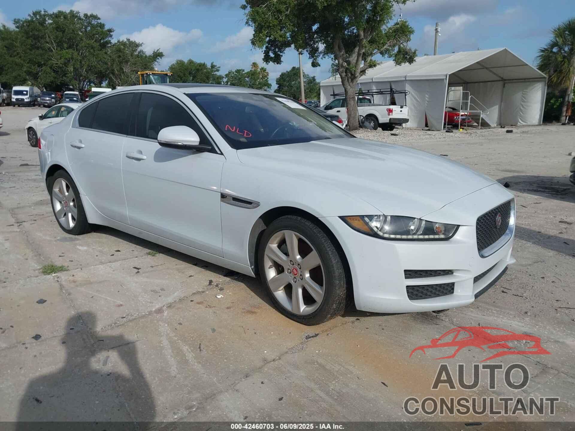 JAGUAR XE 2017 - SAJAE4BG5HA951325